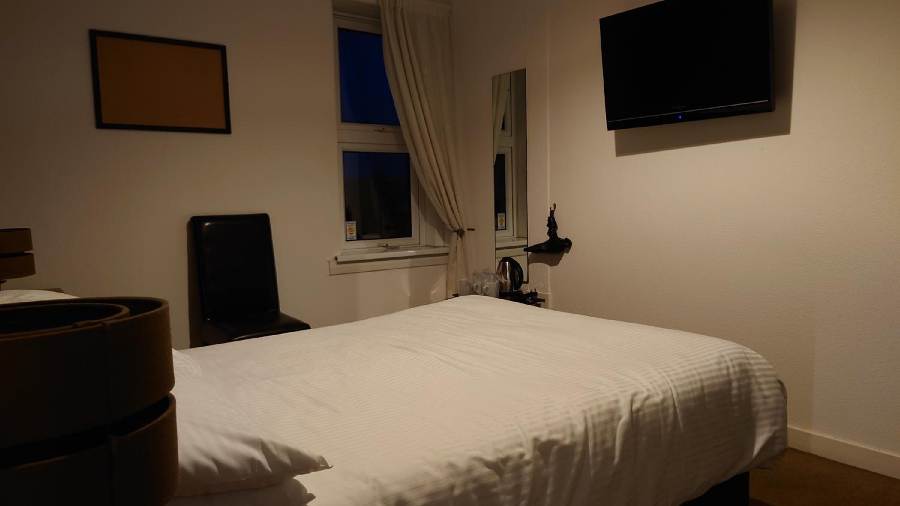 Large Double Room photo 2
