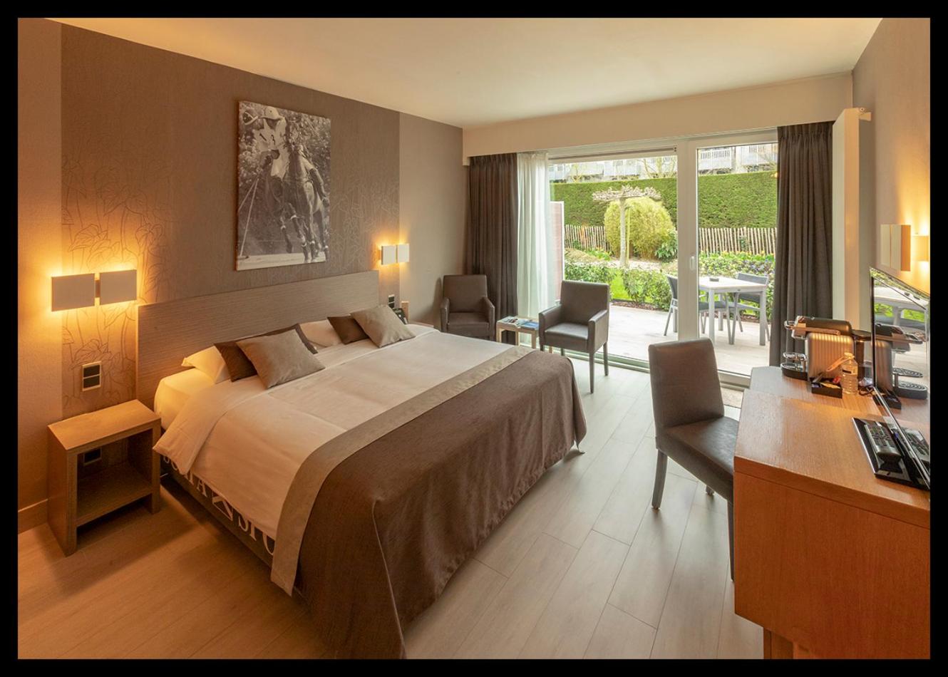 Superior Terrace Room photo 1