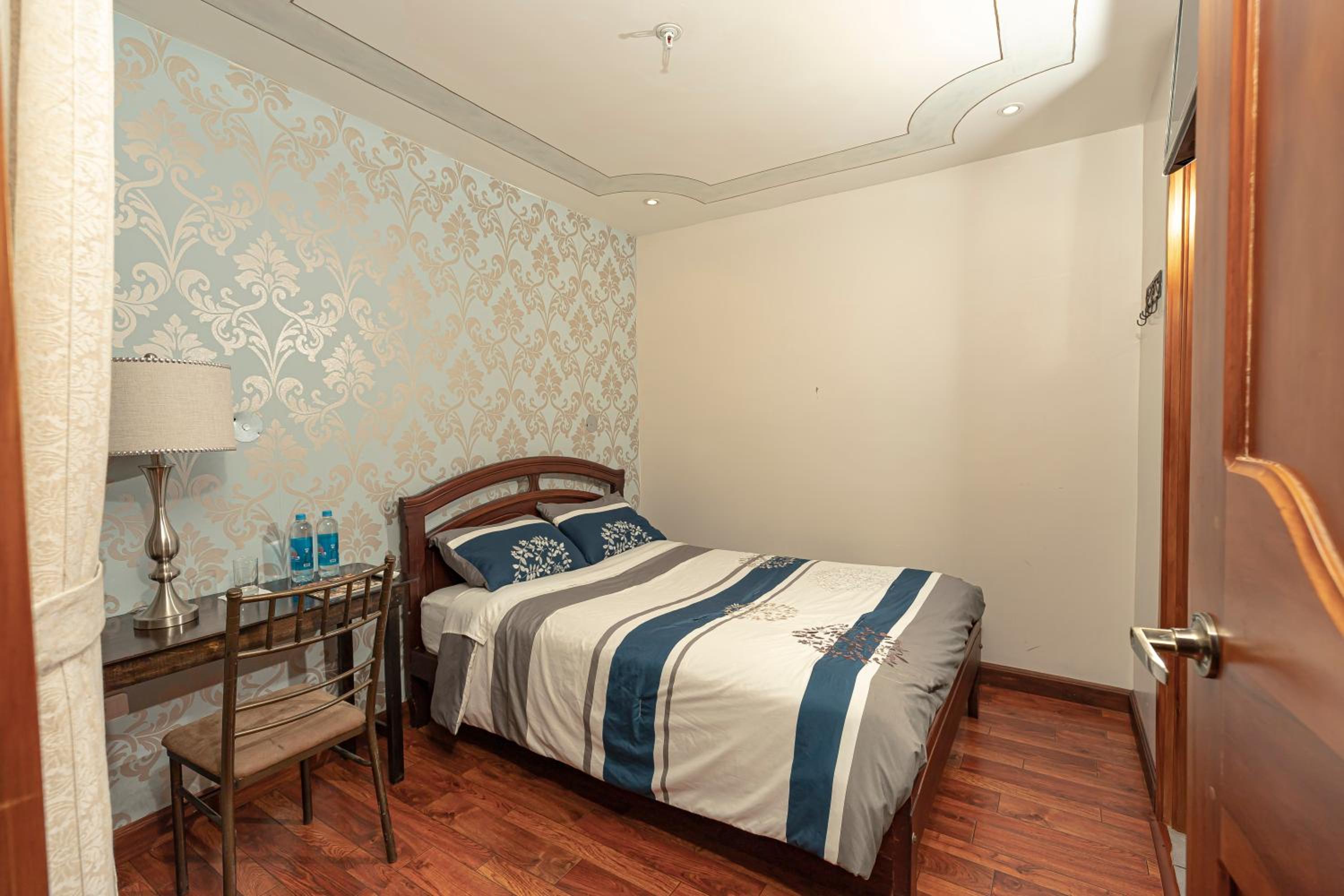 Economy Double Room photo 2