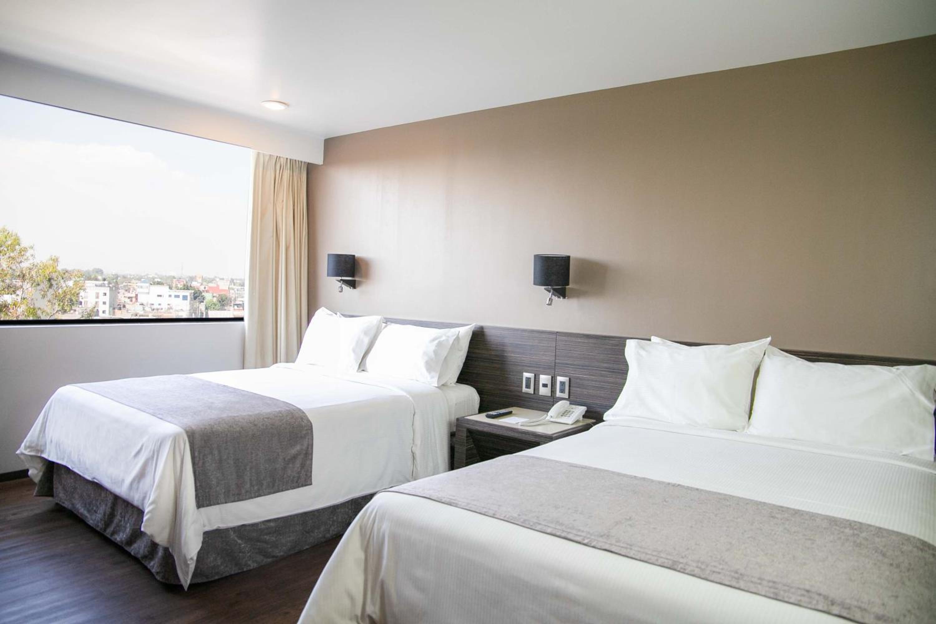 Double Room with Two Double Beds photo 1