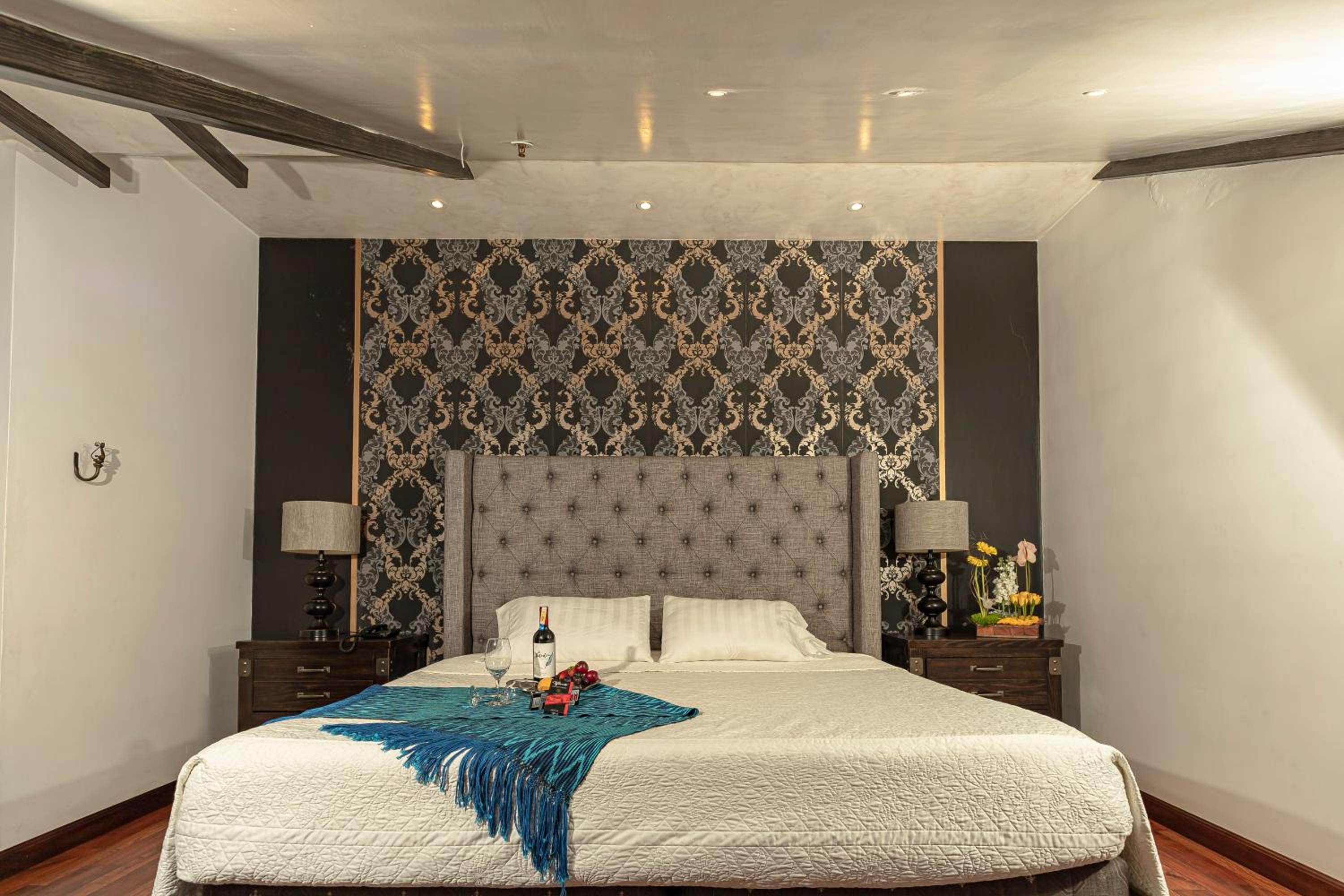 Quadruple Room with Private Bathroom photo 1