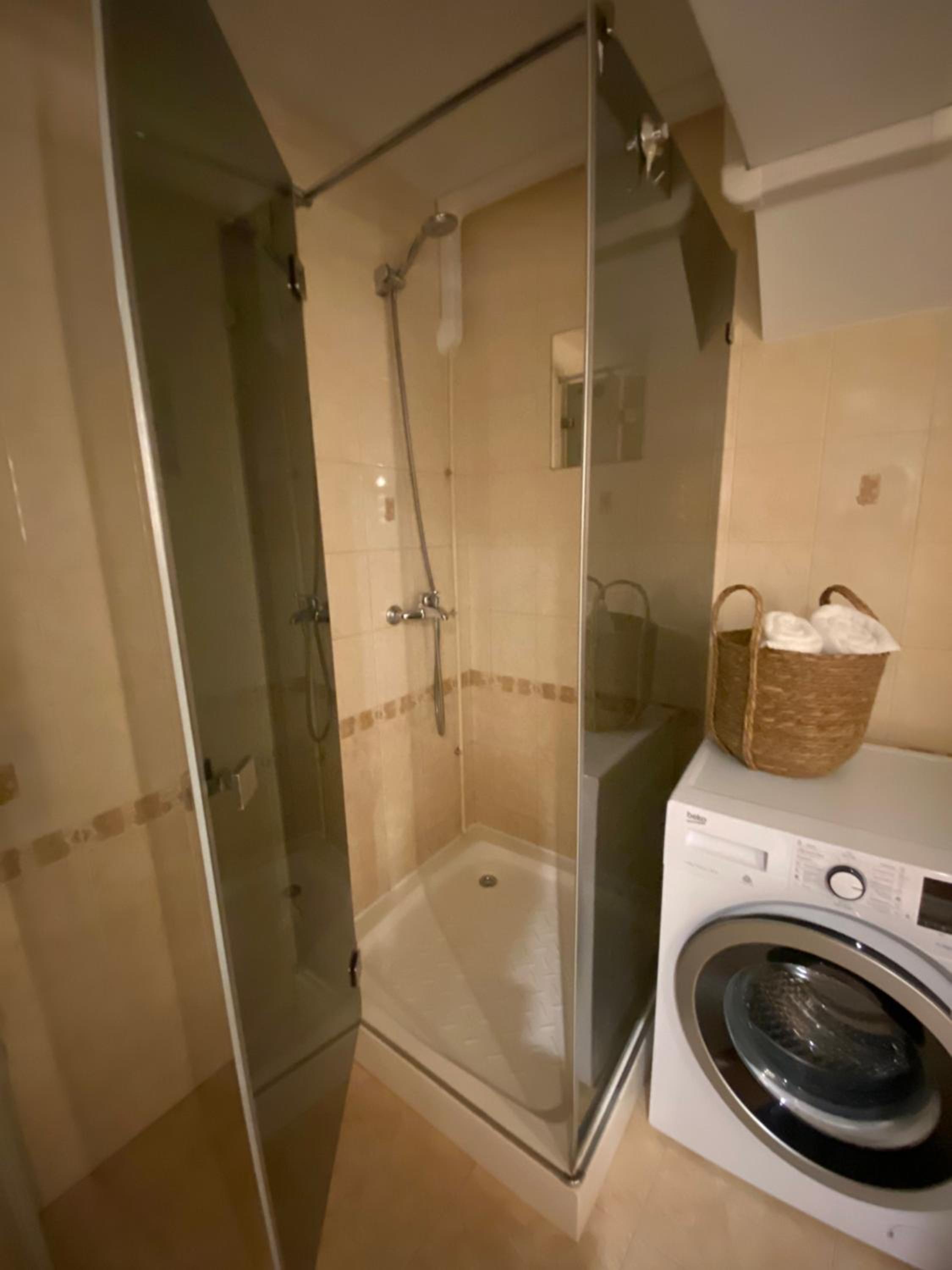 One-Bedroom Apartment - Photo 17