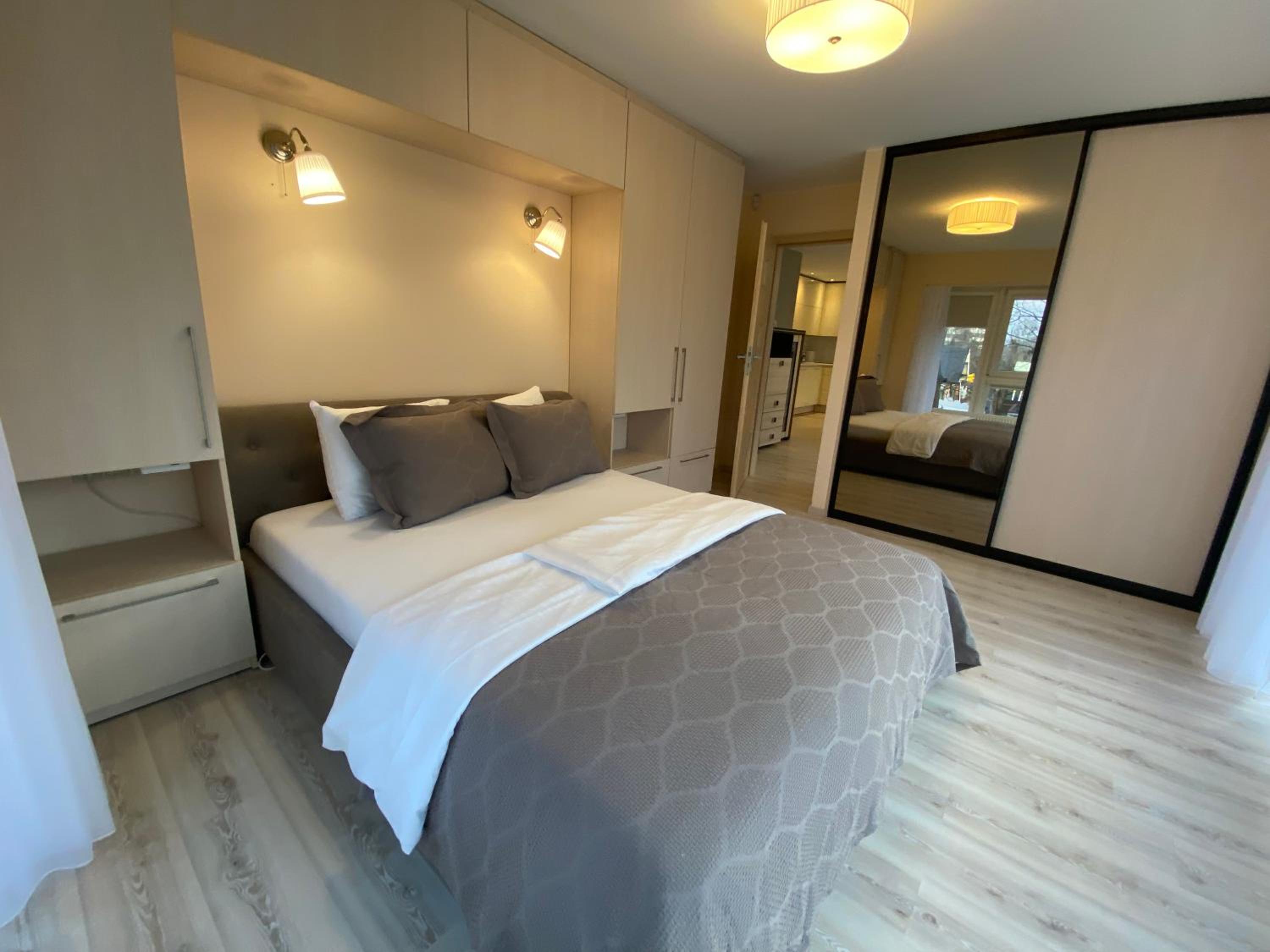 One-Bedroom Apartment - Photo 21