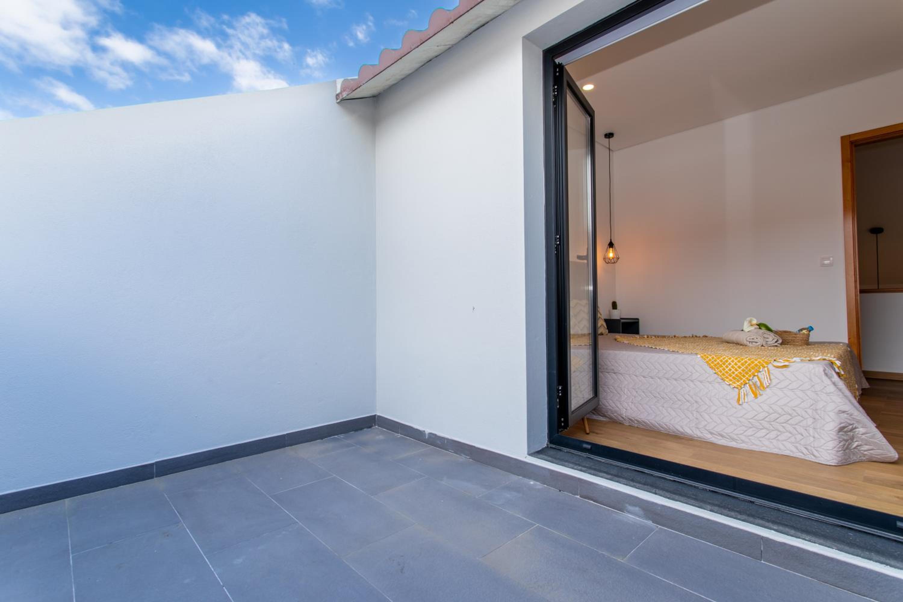 Double Room with Terrace - Photo 3
