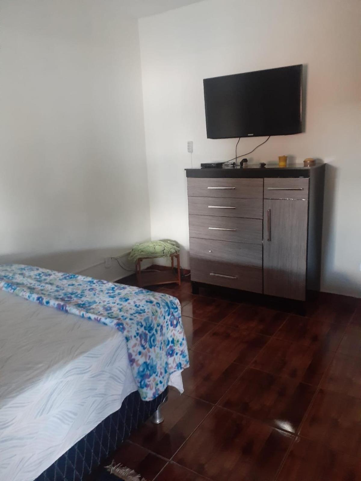 Suite with Pool View - Photo 3