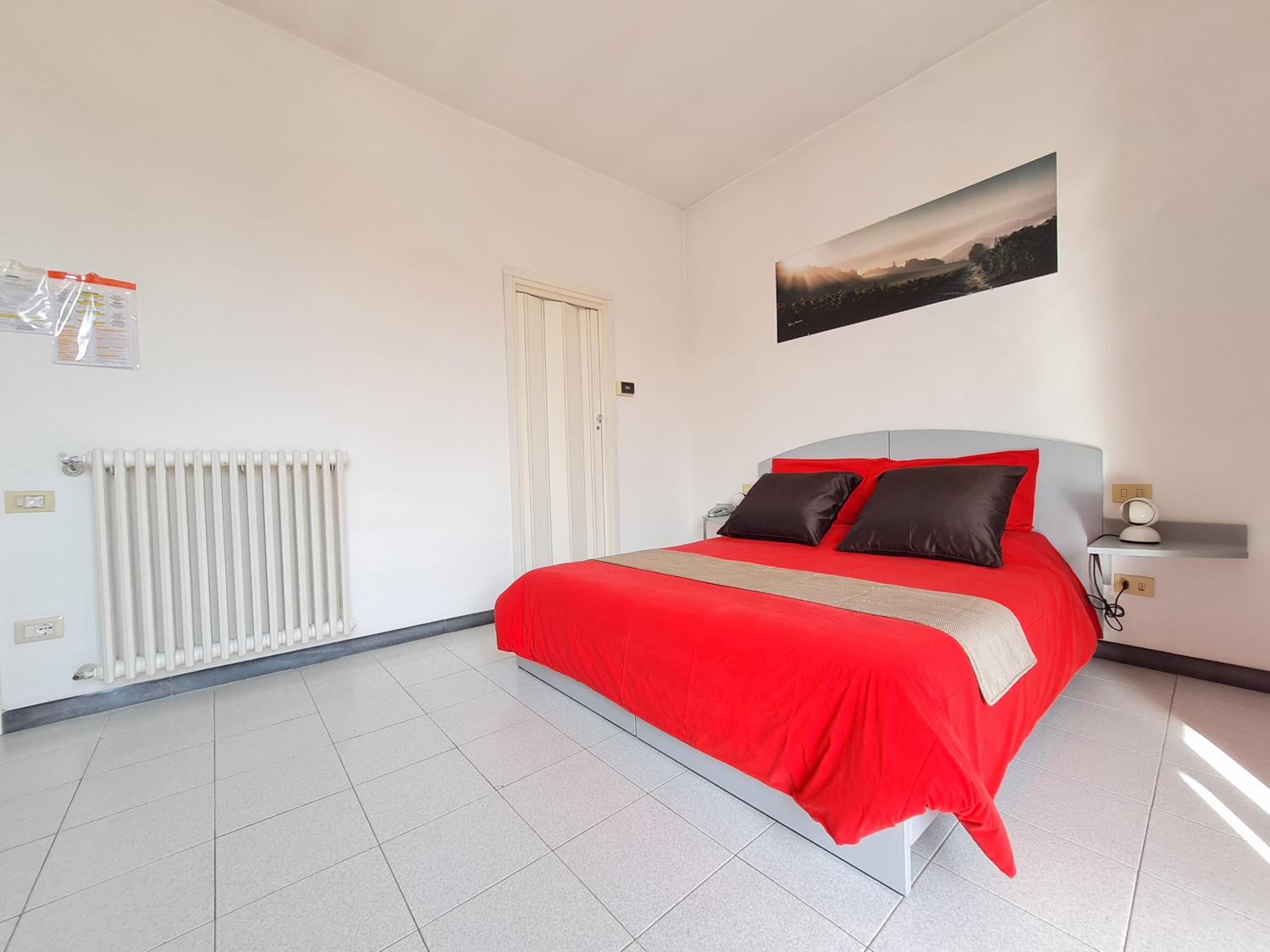 Deluxe Double Room with Balcony photo 2