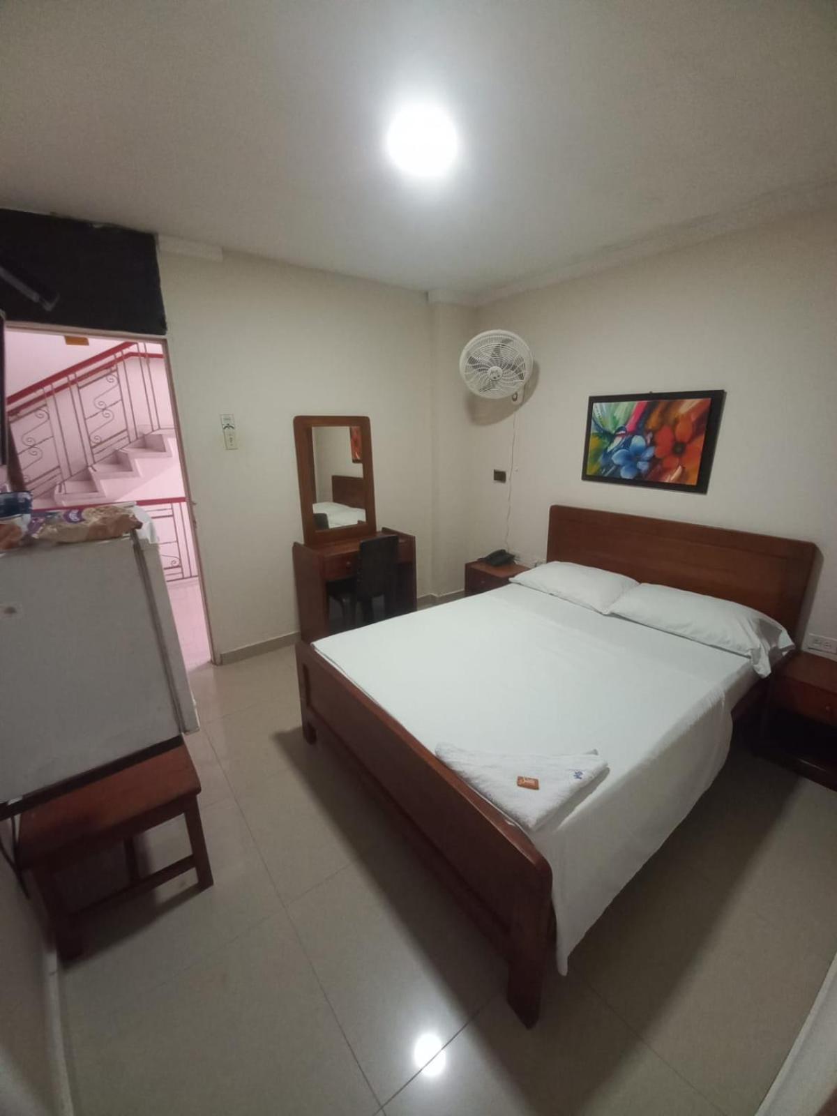 Economy Double Room with Fan photo 2