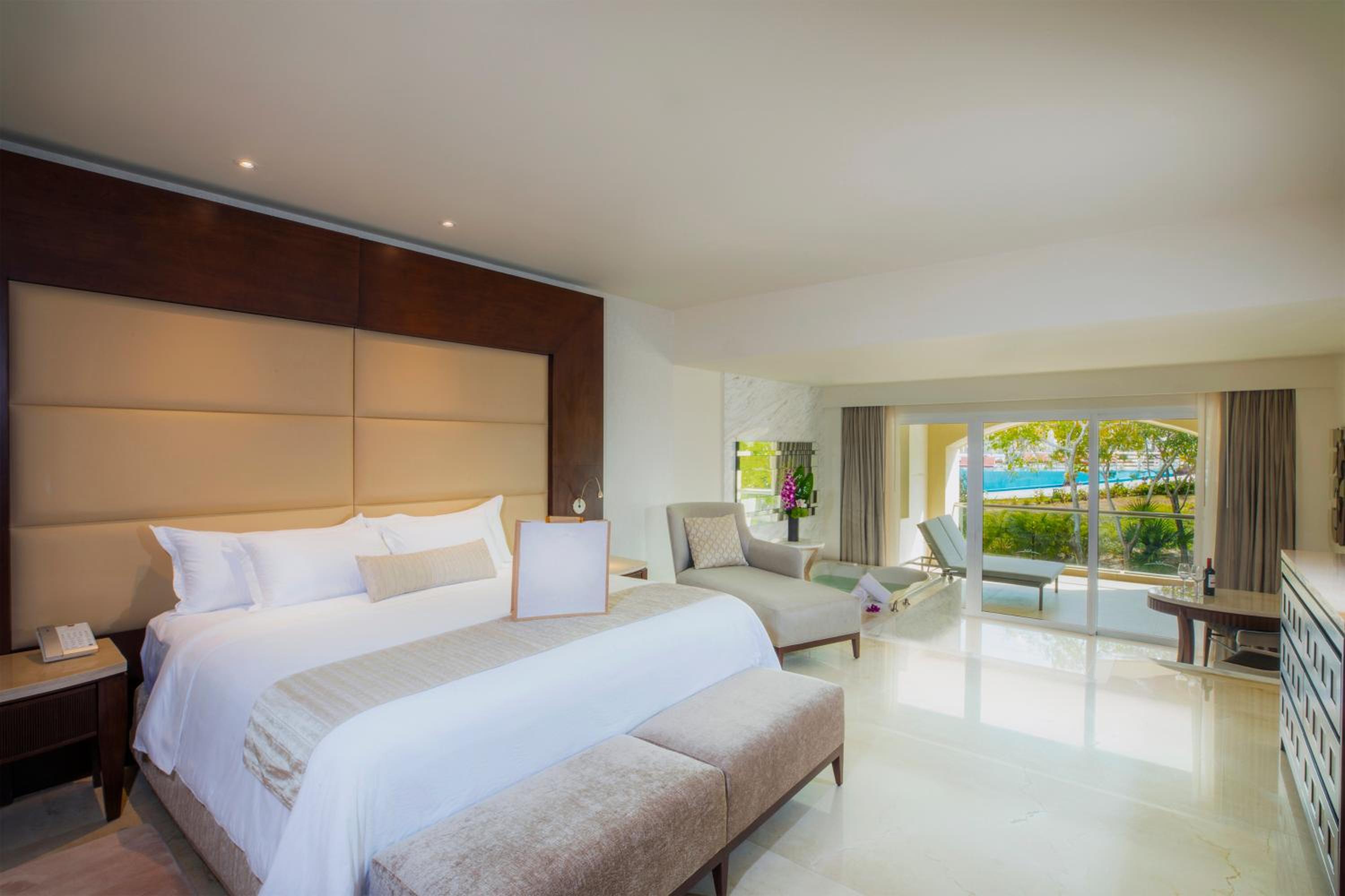 Grand Governor Suite - King Size Bed