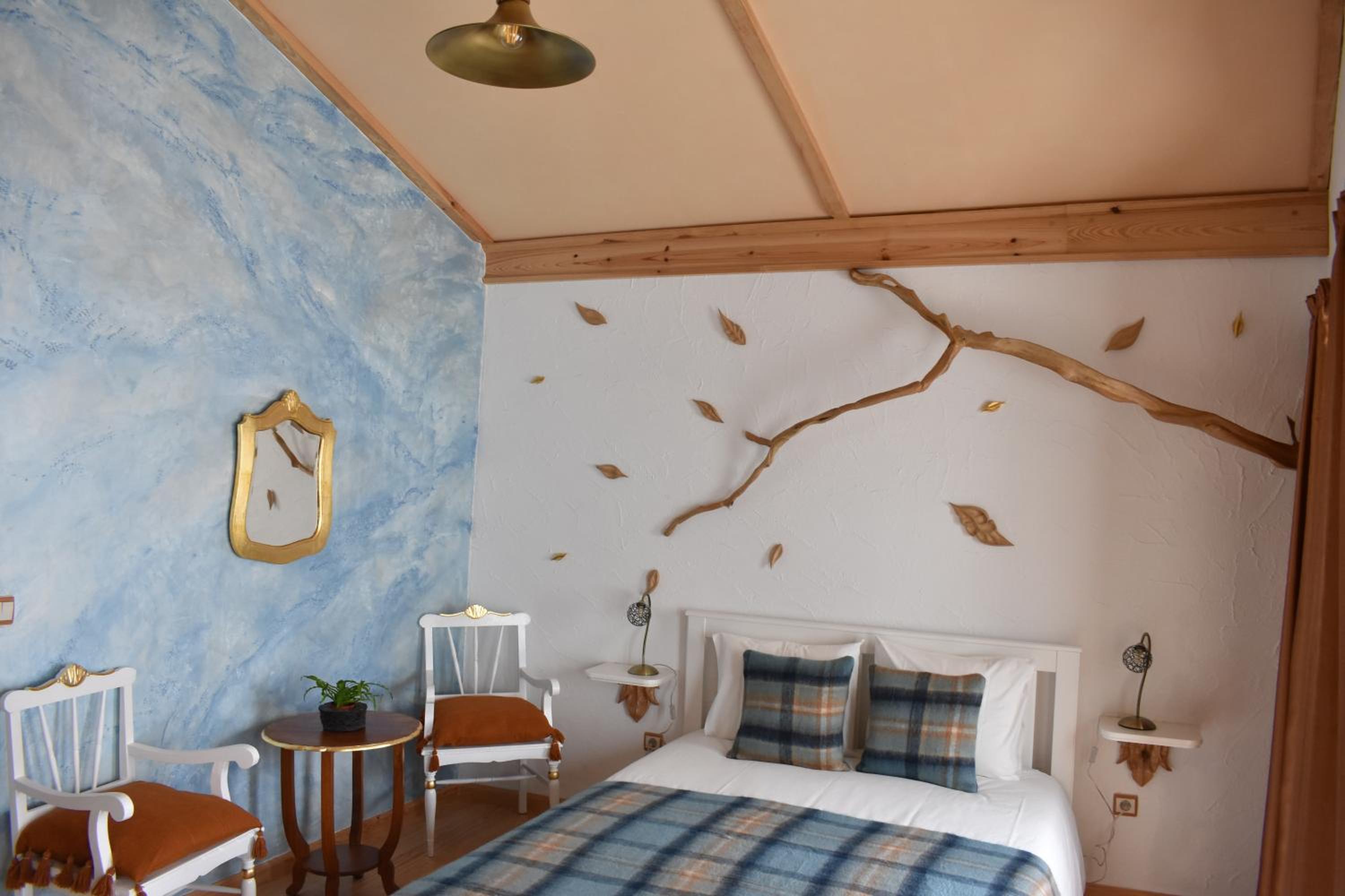 One-Bedroom House - Photo 10