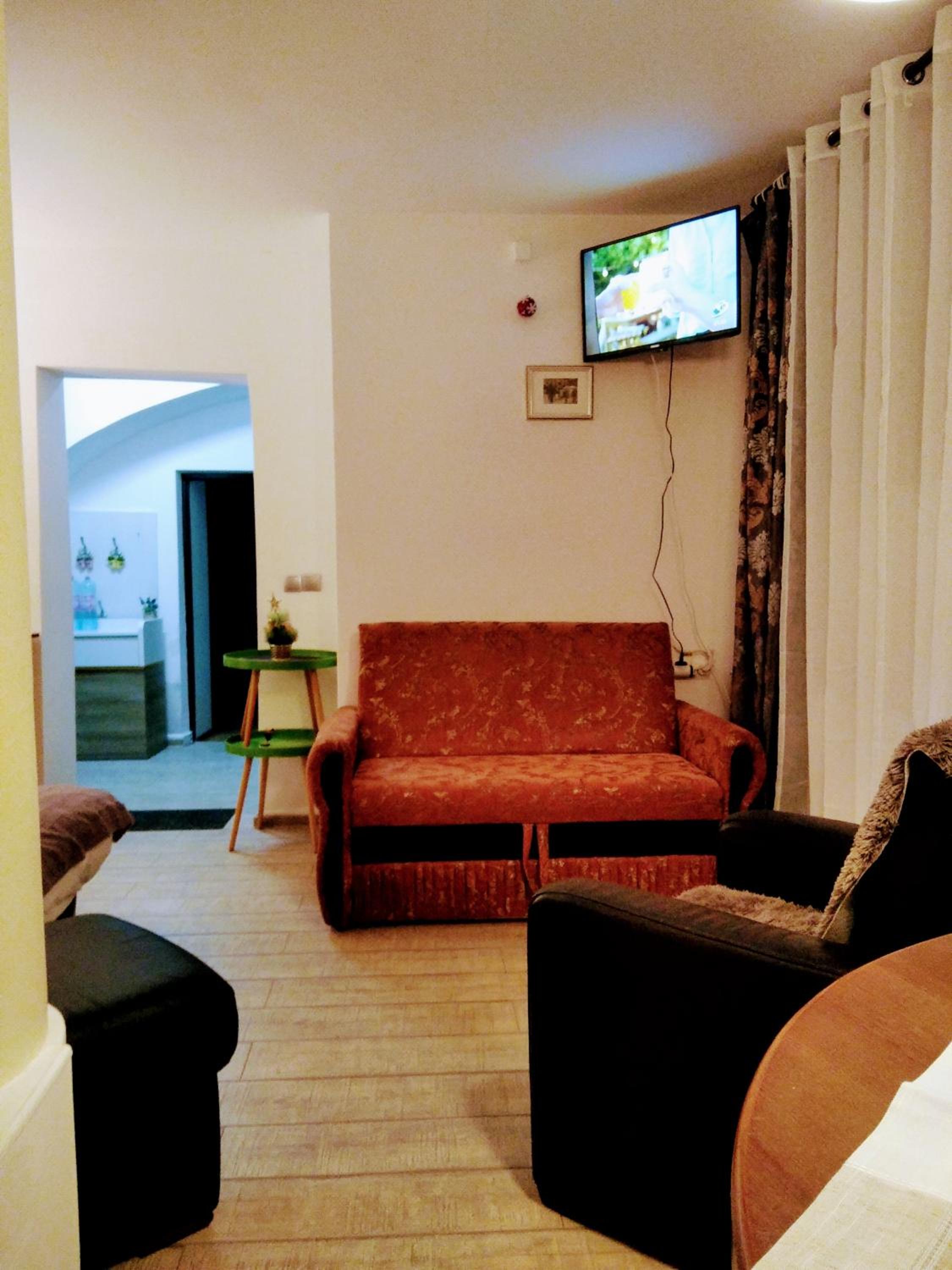 Two-Bedroom Apartment - Photo 3