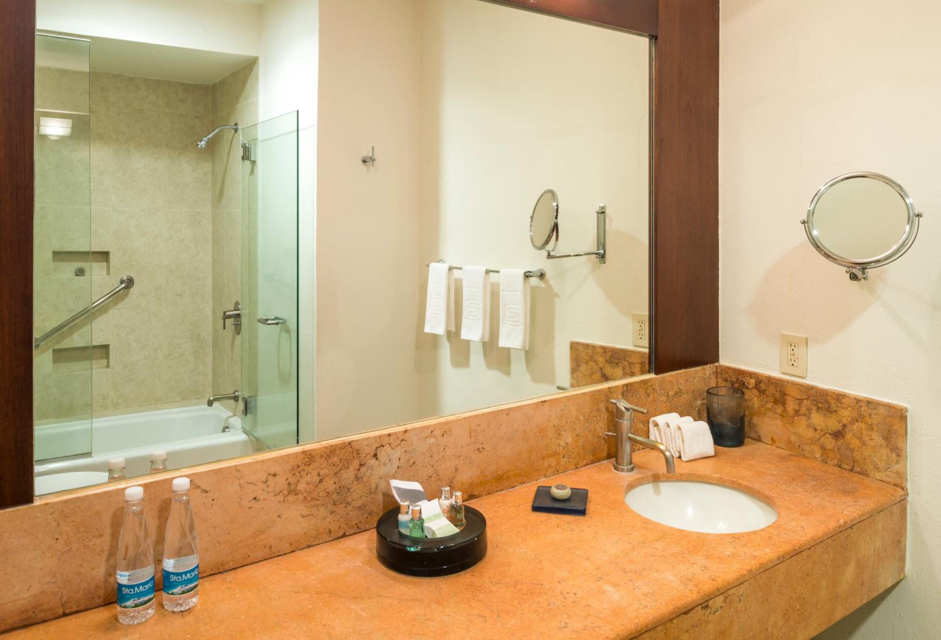 Double Two Beds - Photo 2