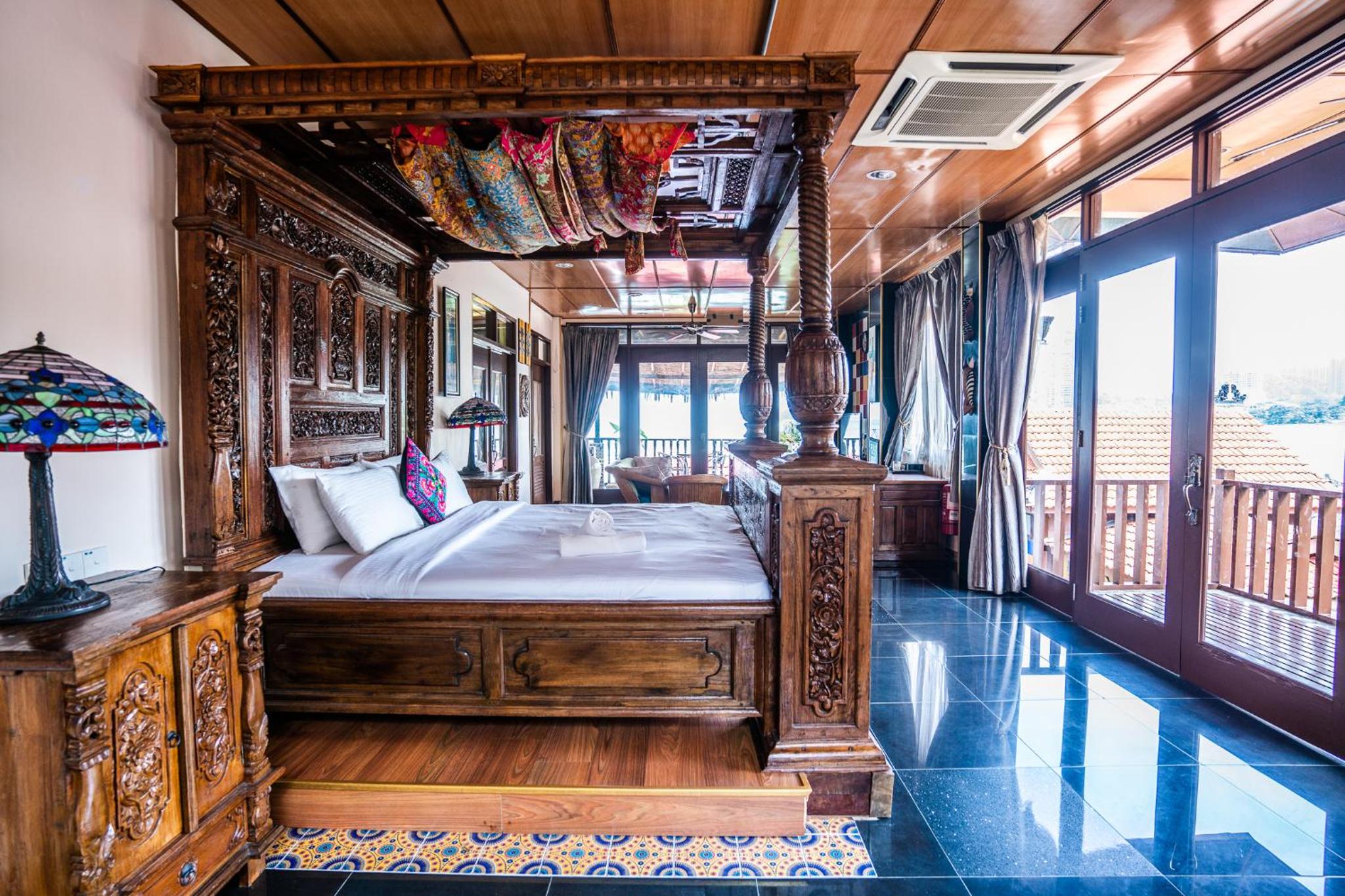 Royal Suite photo 2