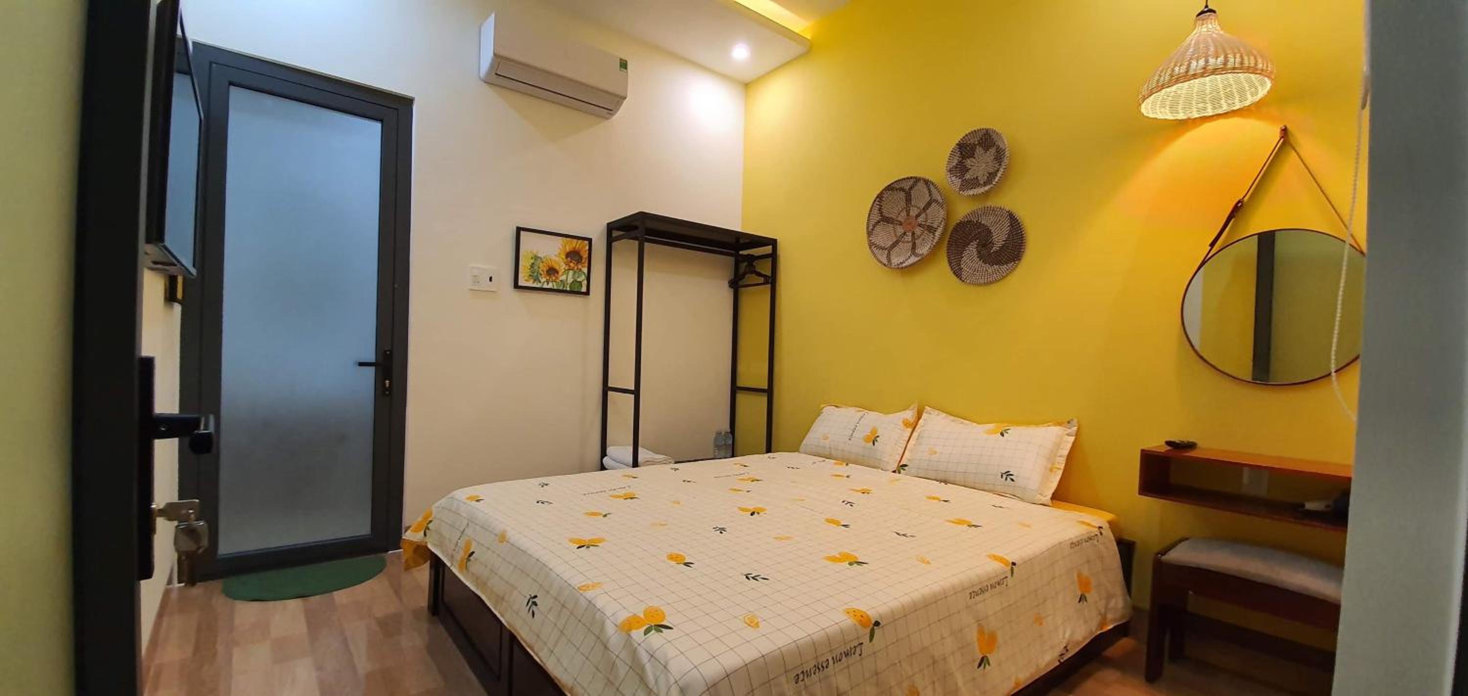 Deluxe Room (2 Adults + 1 Child) photo 3