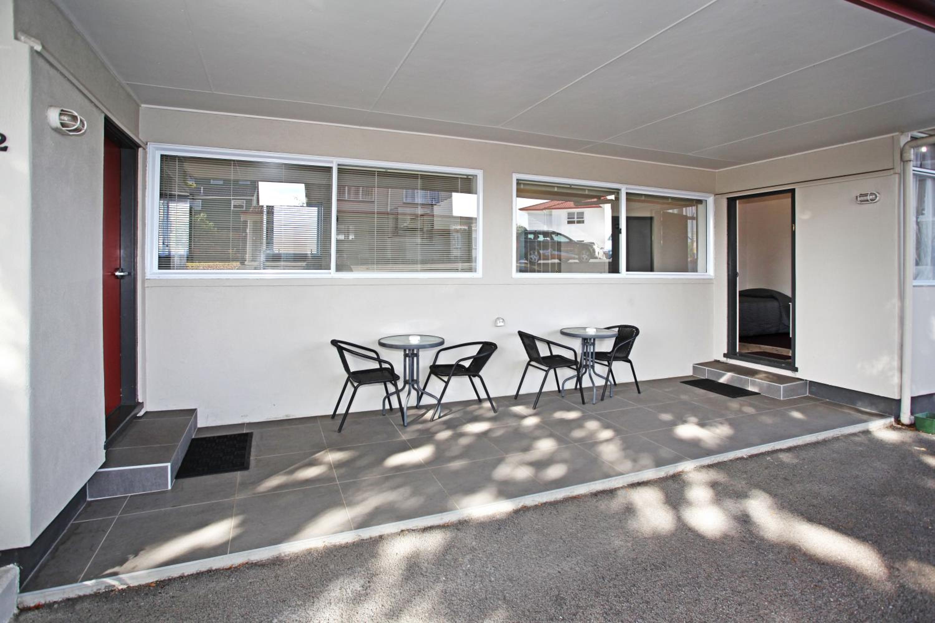 Standard One-Bedroom Apartment photo 3