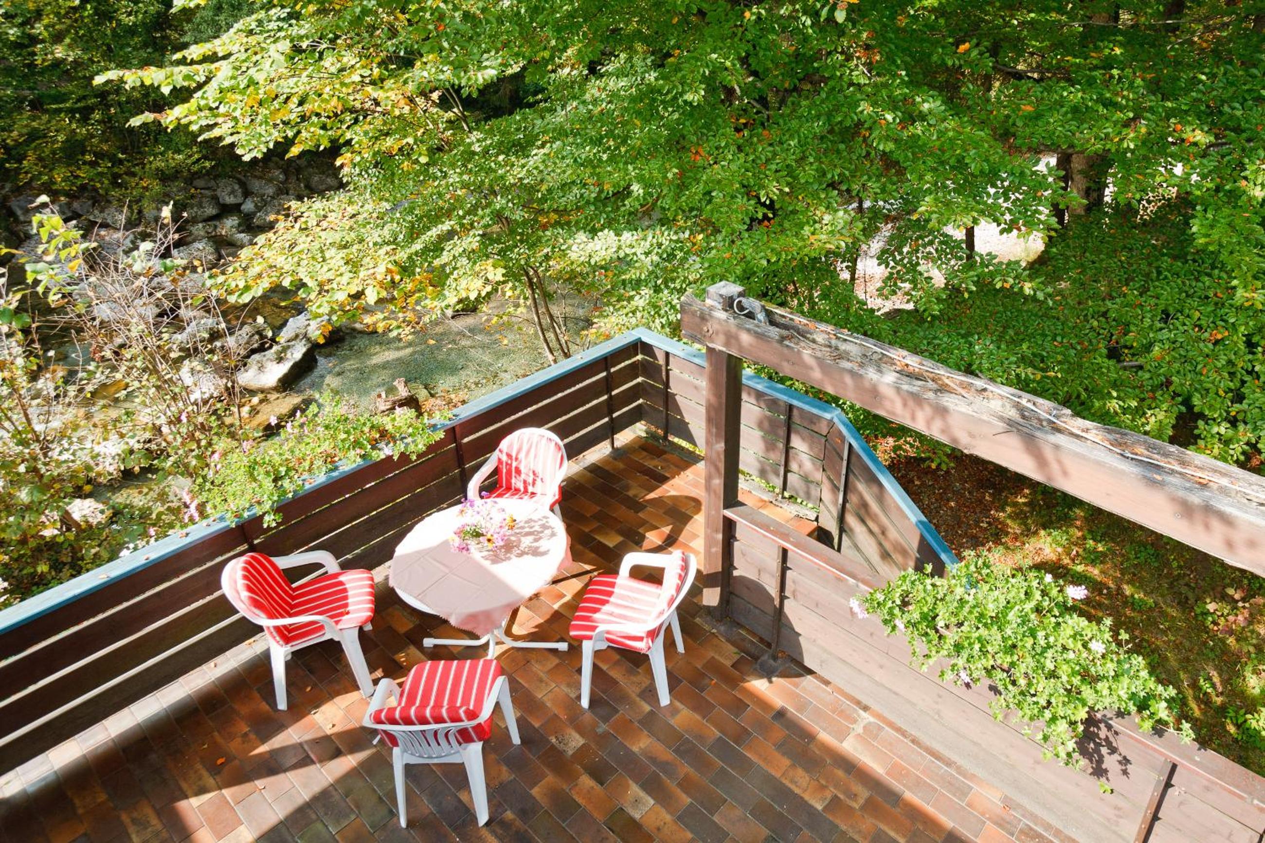 Apartment with Balcony photo 2