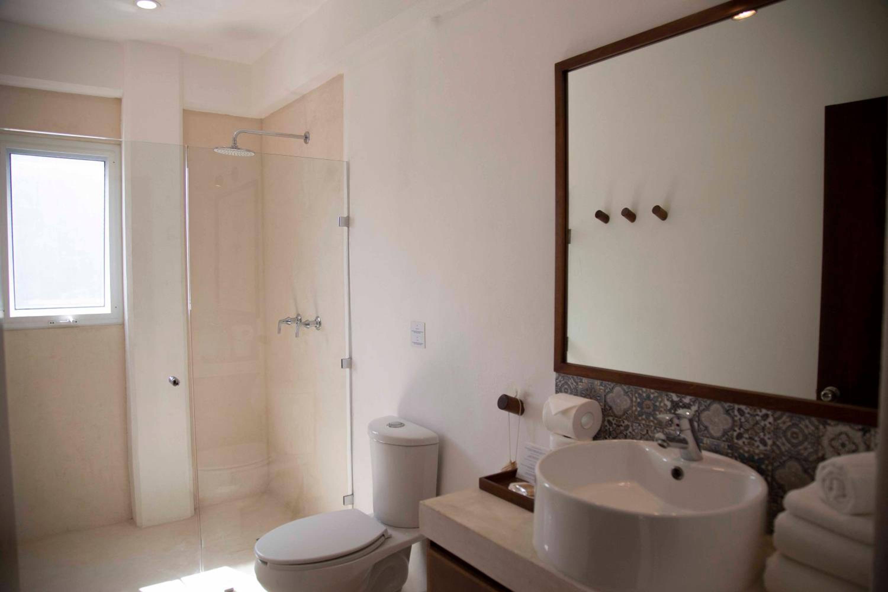 Suite with Sea View - Photo 12
