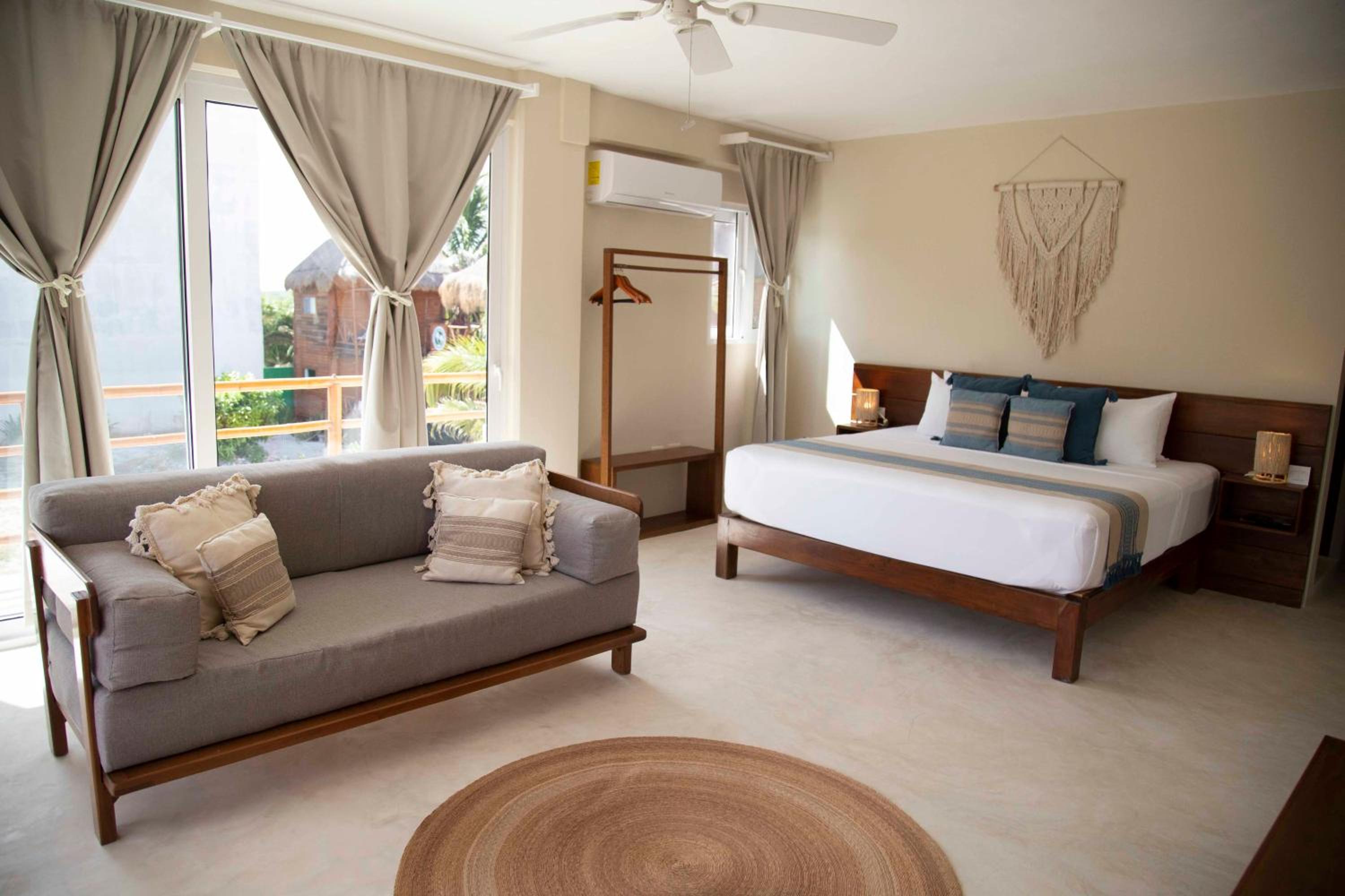 Suite with Sea View - Photo 15