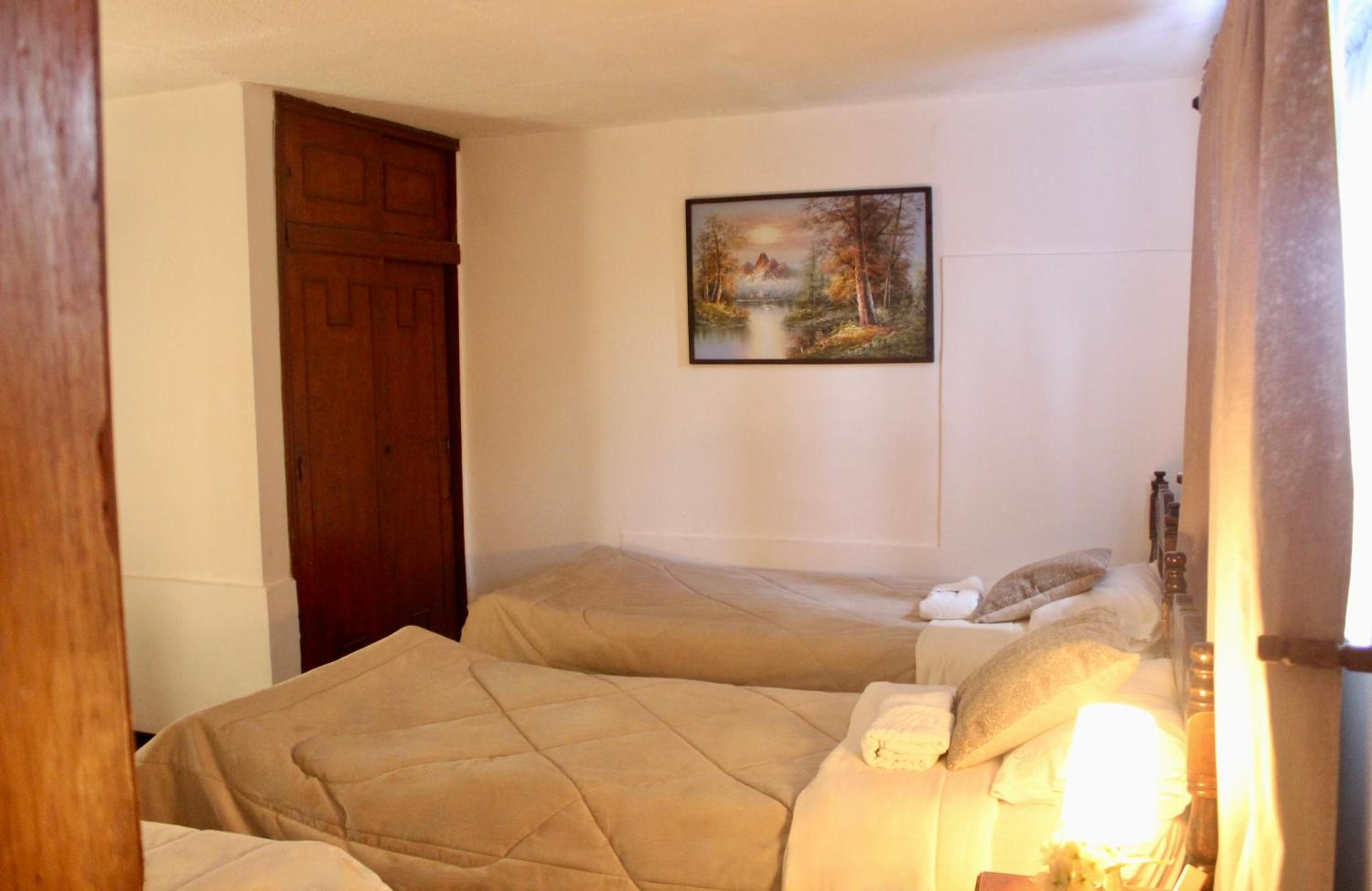 Triple Room with Private Bathroom photo 3