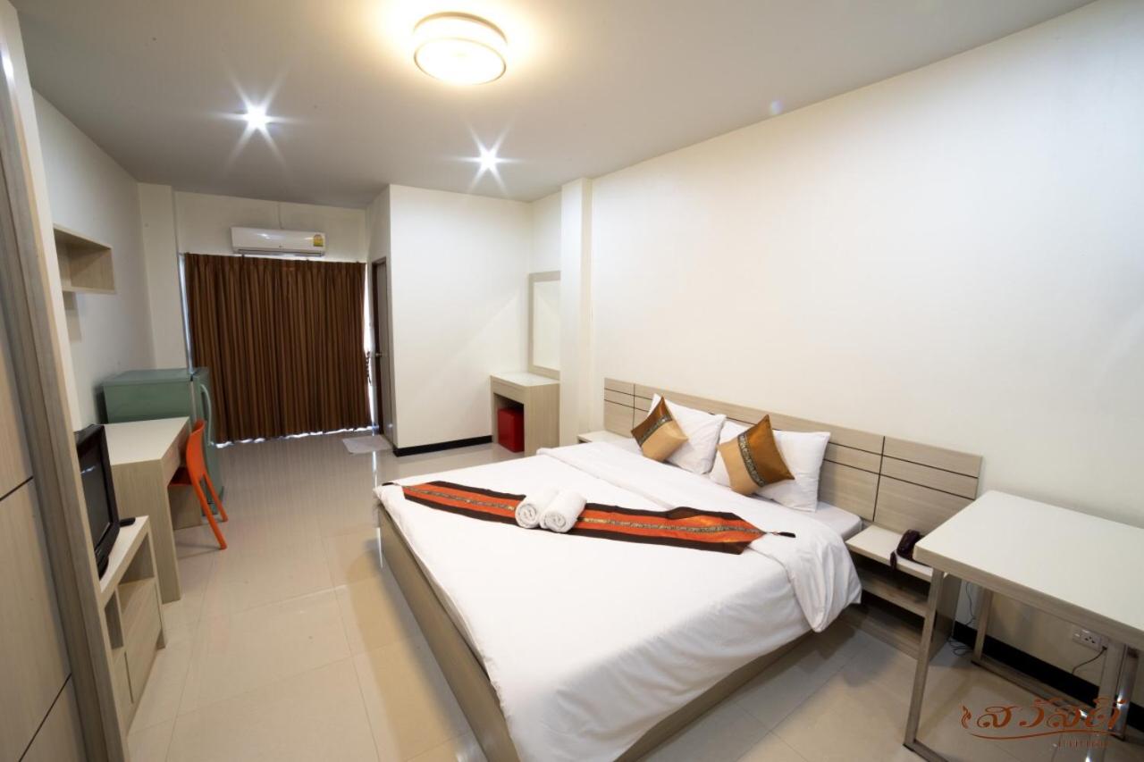One-Bedroom Apartment - Photo 10