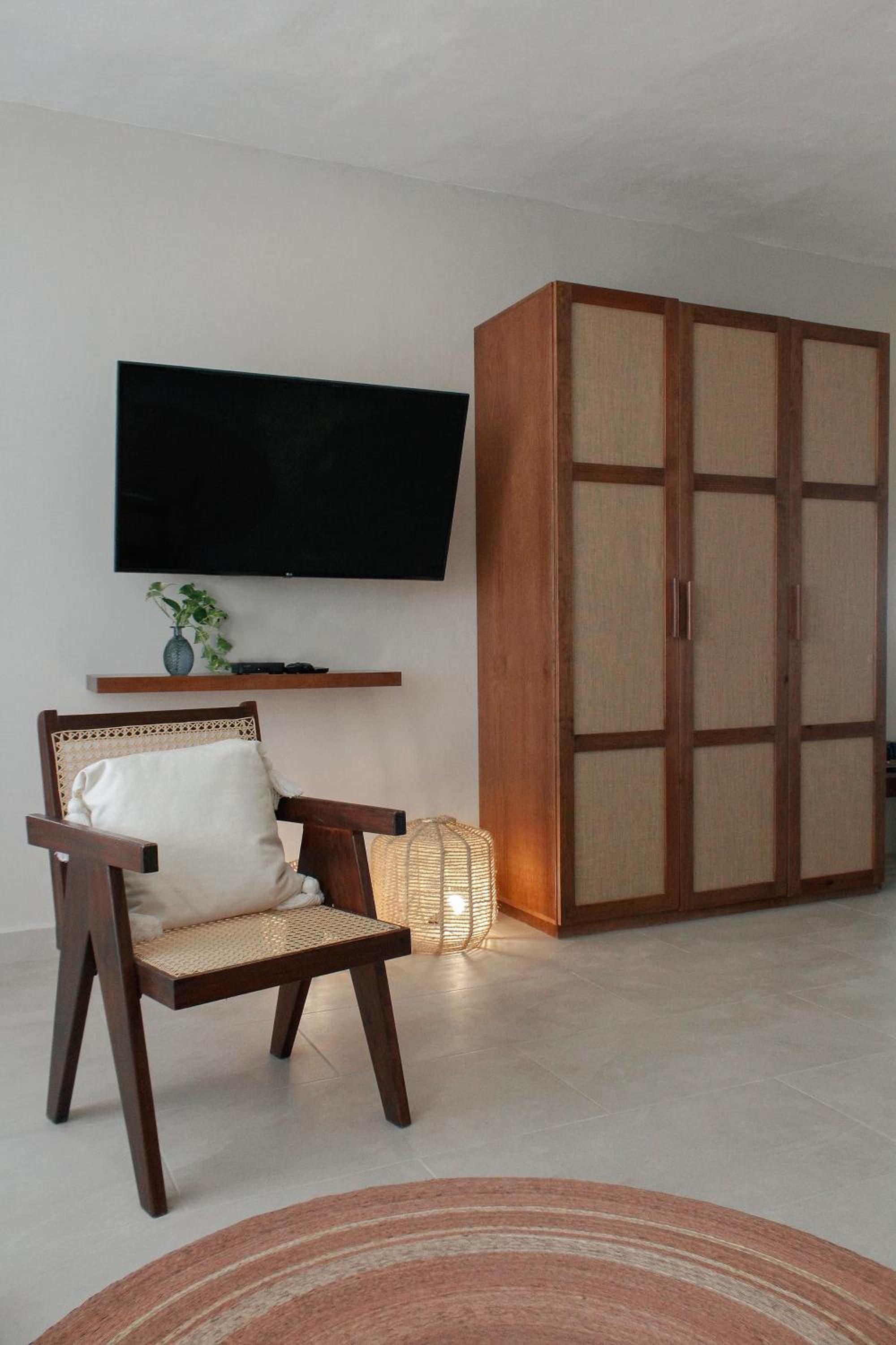 Presidential Suite - Photo 11