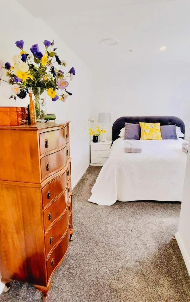 Standard Queen Room - Photo 1