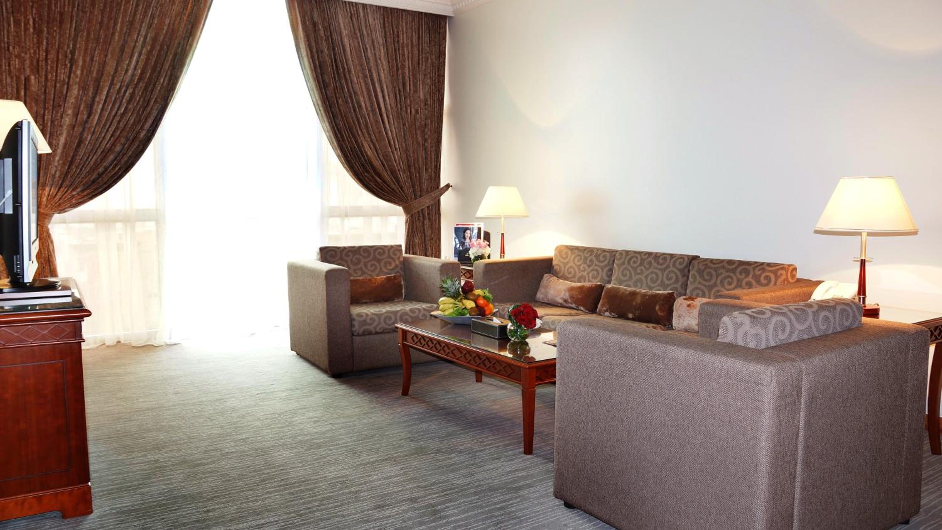 King Jacuzzi Suite - Photo 6
