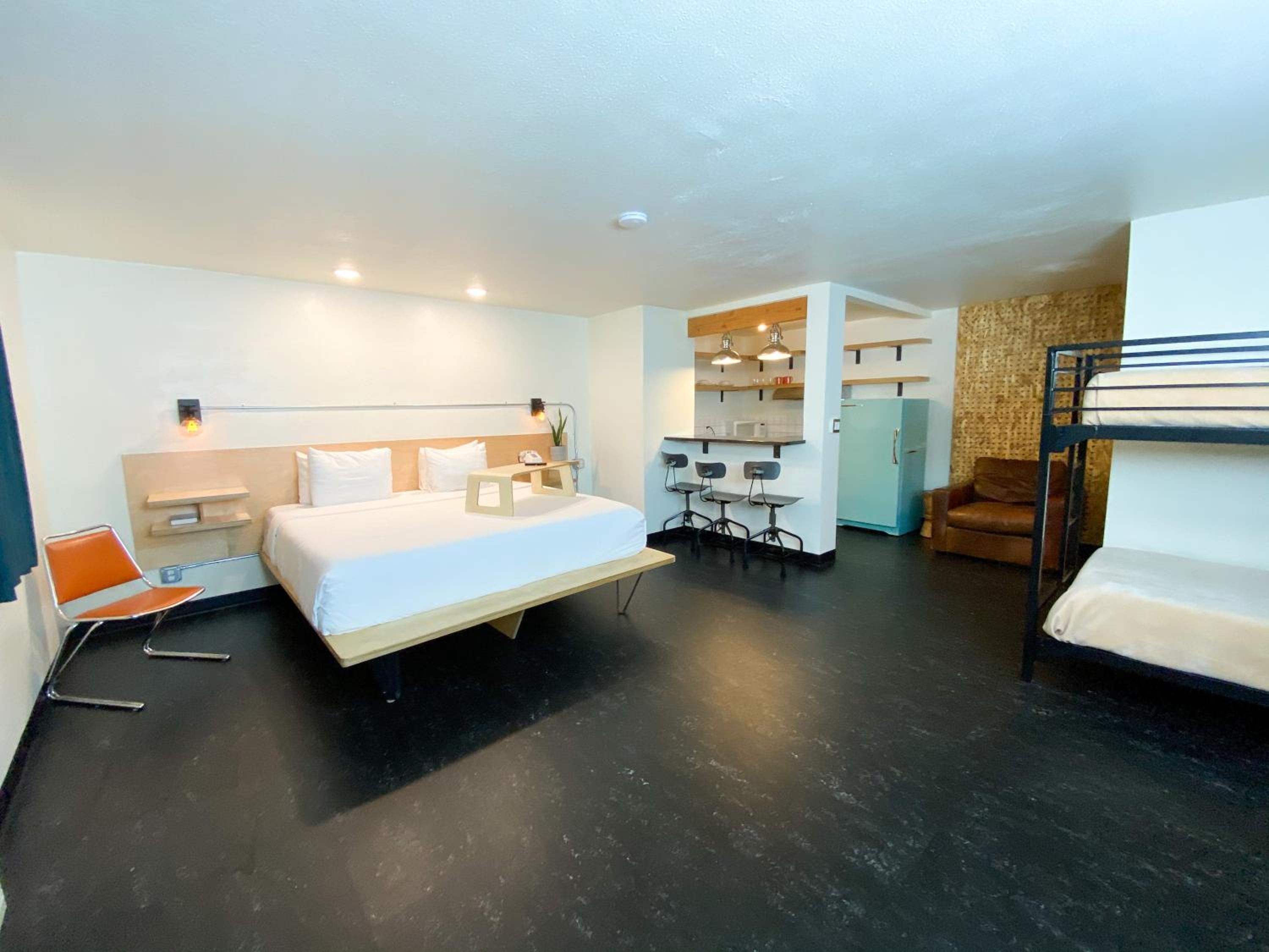 Studio Kitchenette with King Bed and Bunk -Non-Pet Friendly