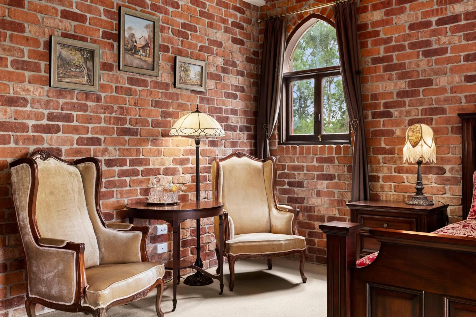 Queen Room with Balcony photo 2