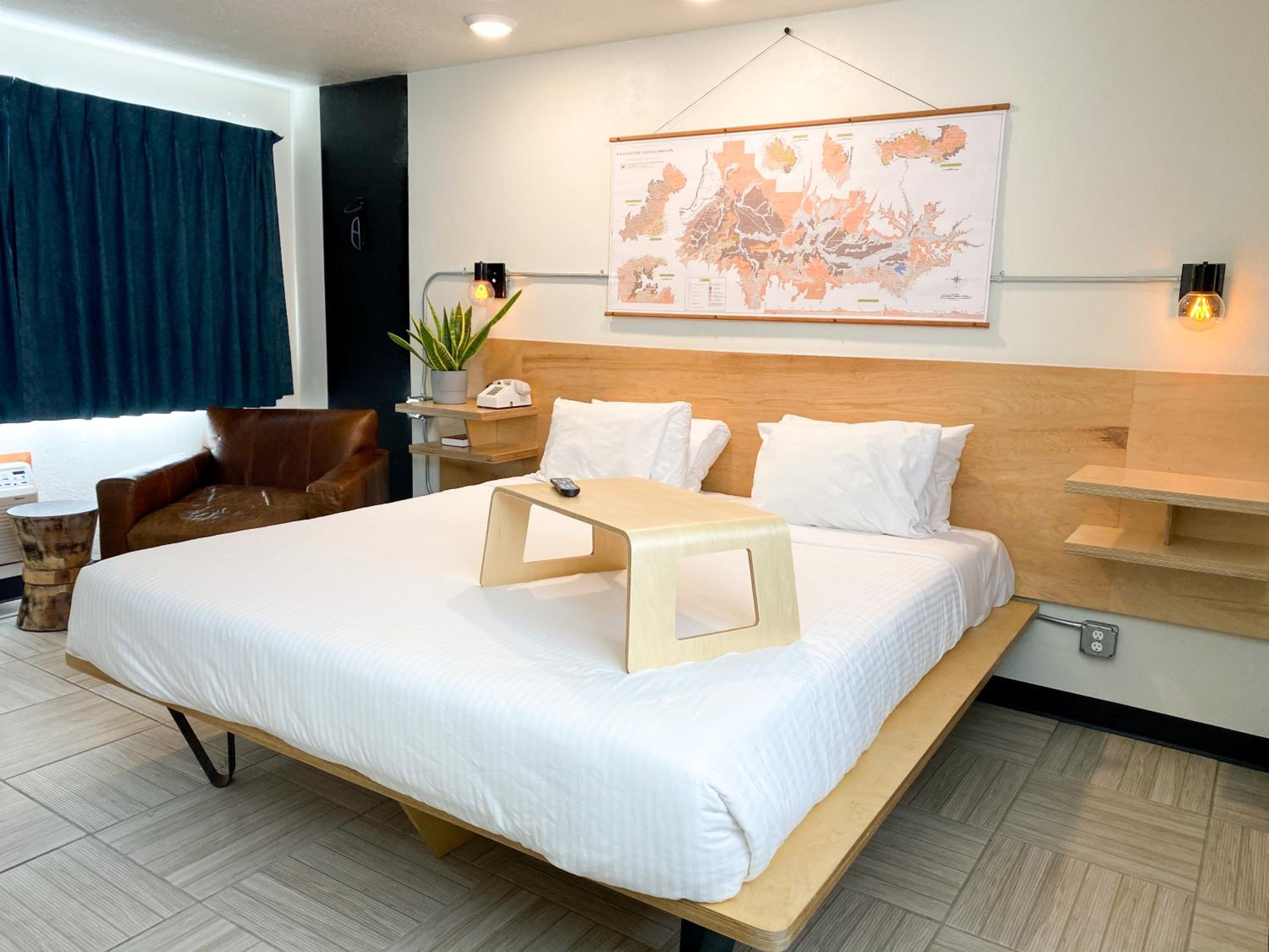Standard King Room - Pet Friendly