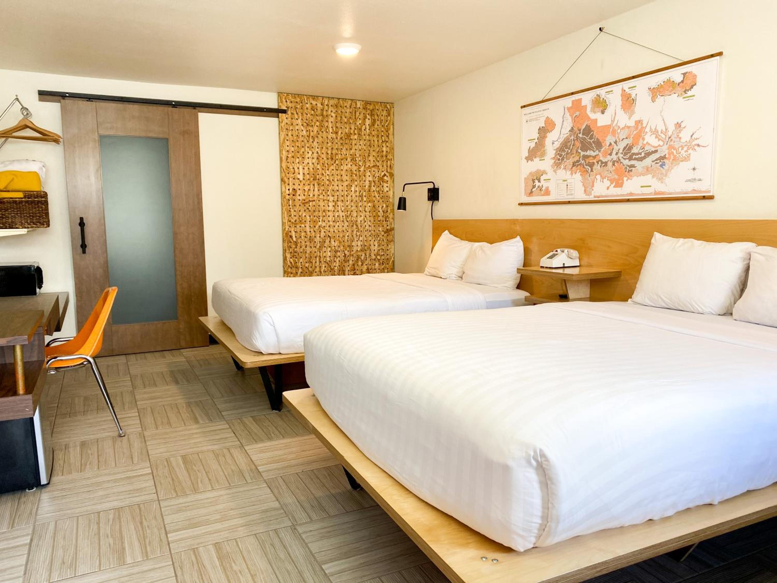Standard Queen Room - Pet Friendly