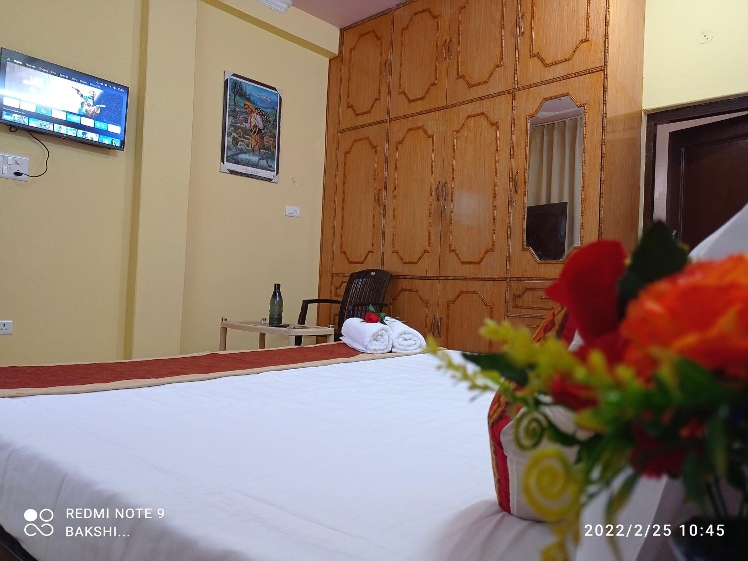 Double Room with Private Bathroom photo 1