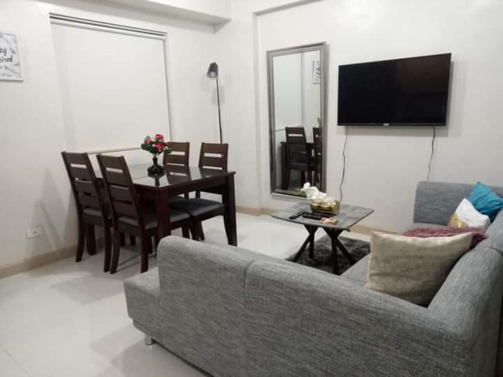 Two-Bedroom Apartment - Photo 2