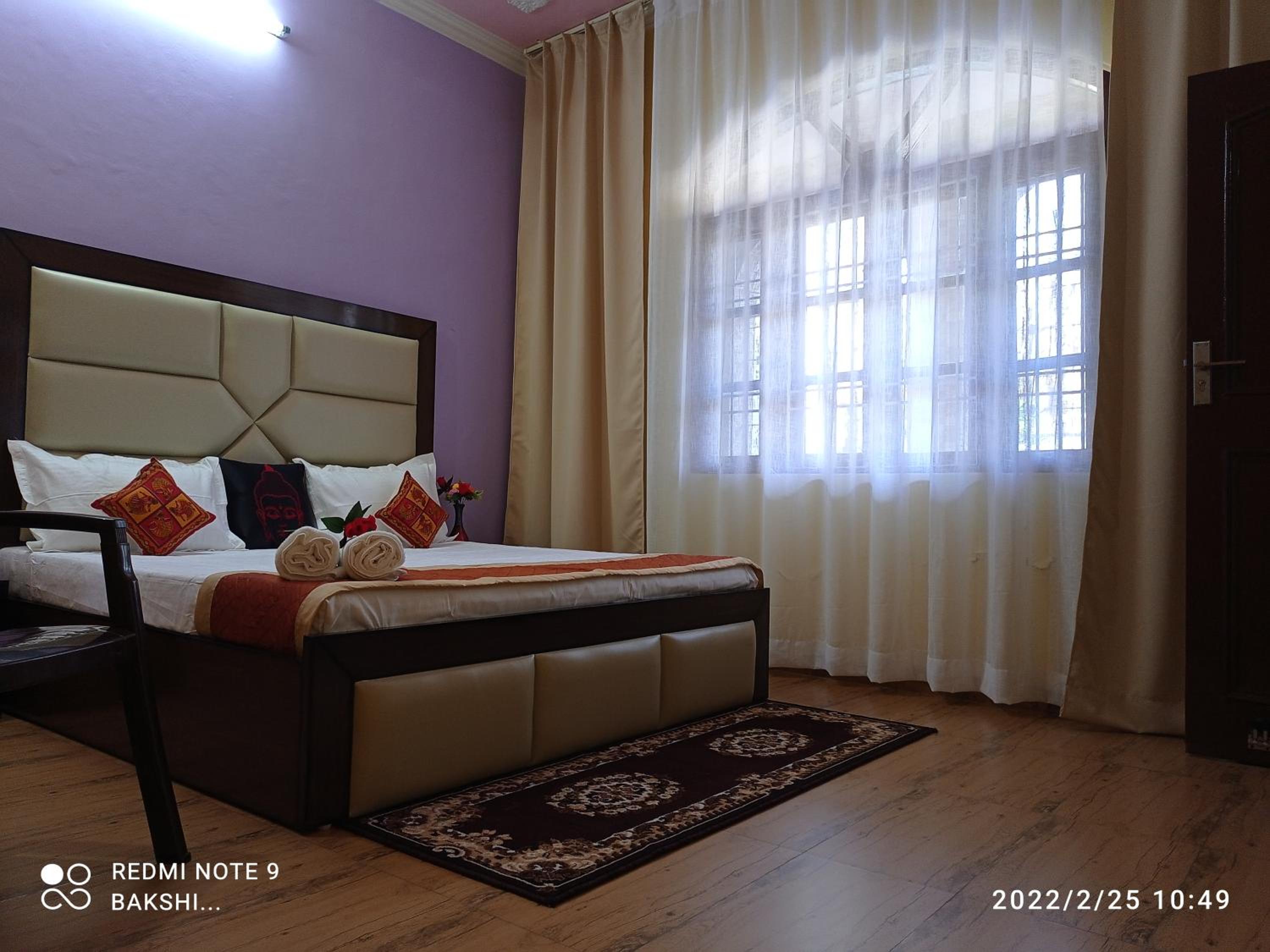 Double Room with Private Bathroom photo 3
