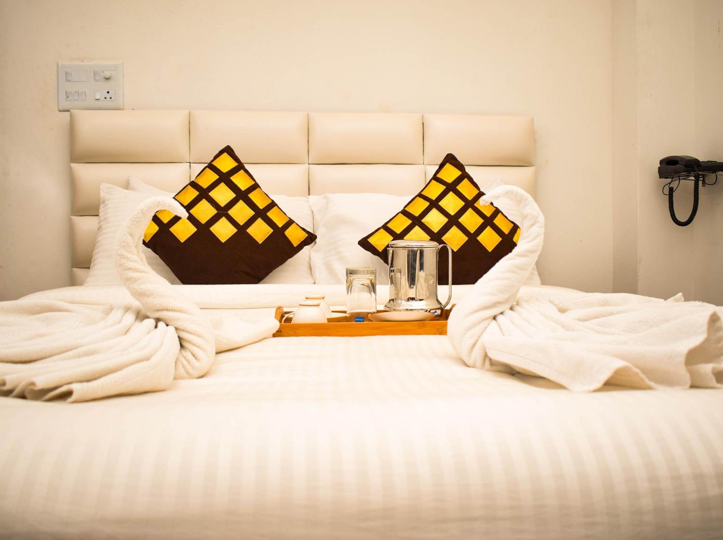 Deluxe Room - Photo 8