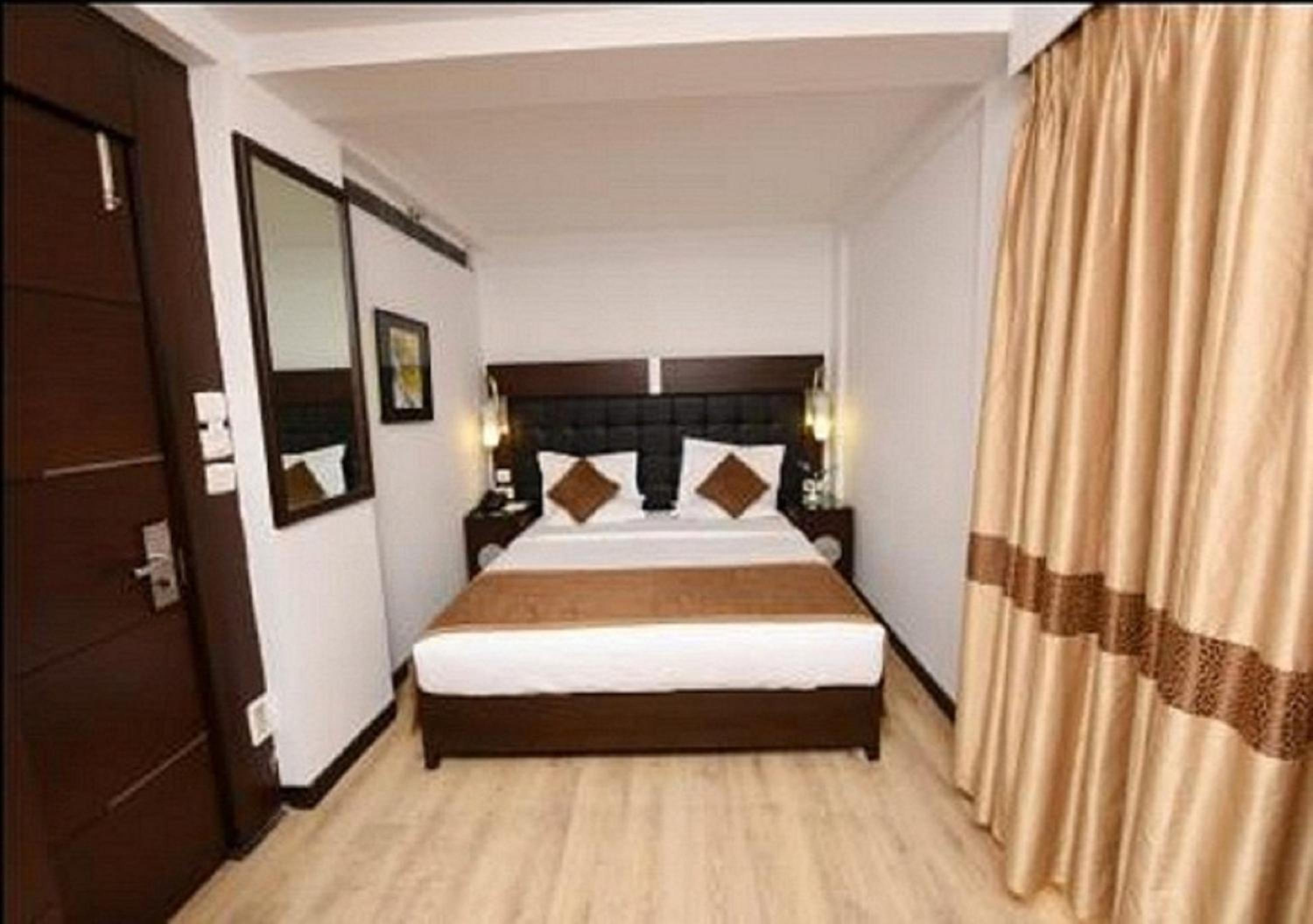 Double Room - Photo 3