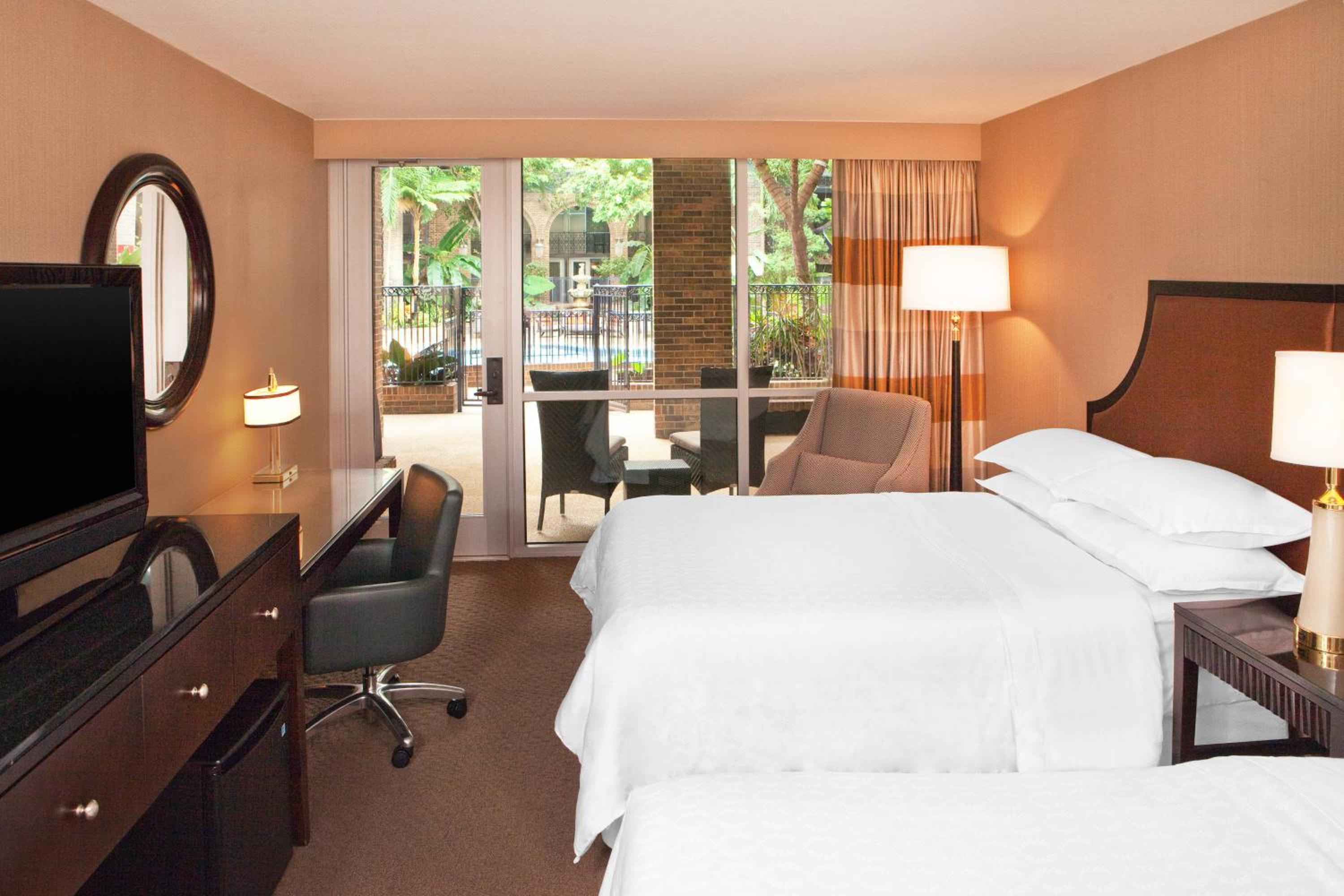 Double Room with Two Double Beds - Non-Smoking - Photo 2