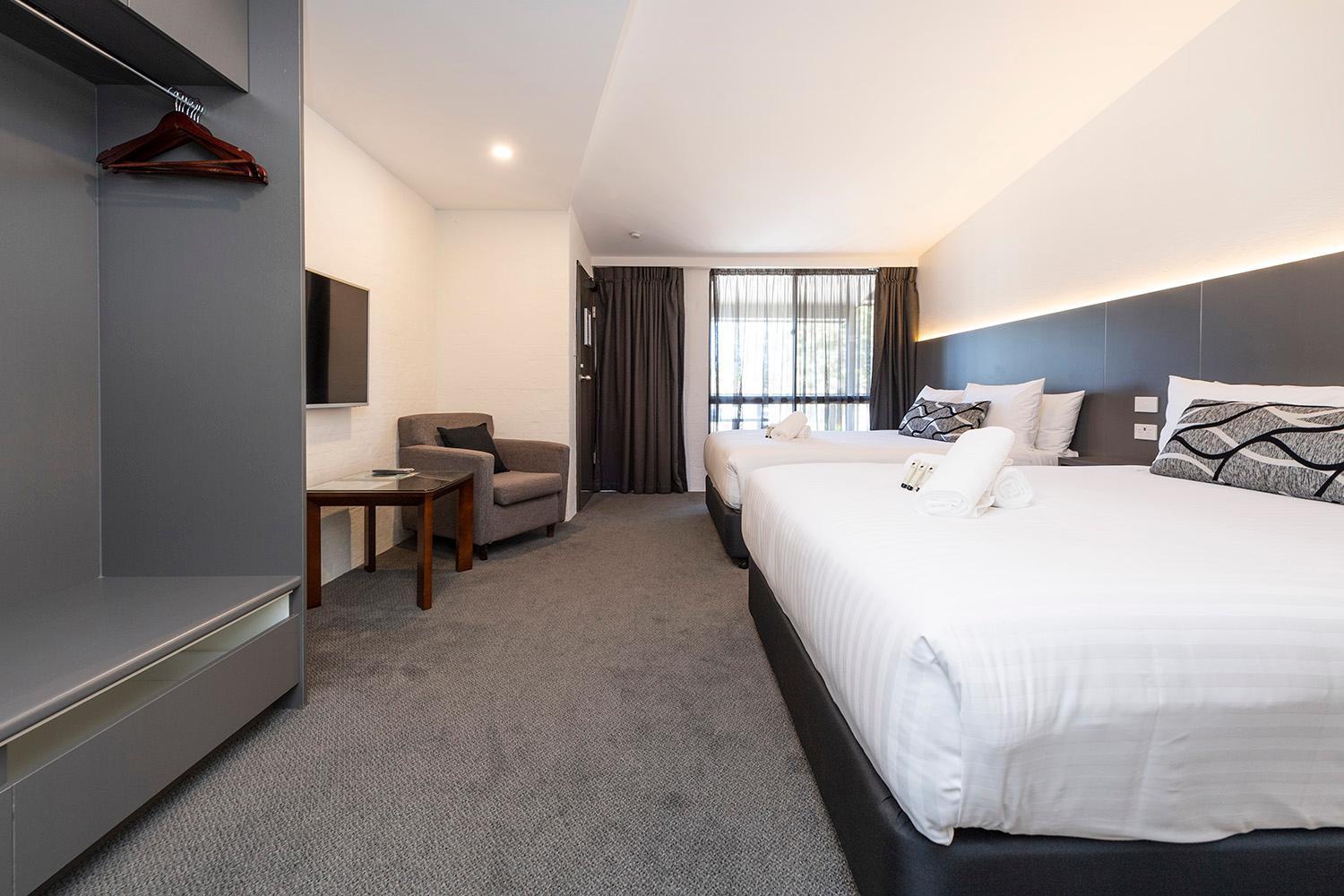 Deluxe Queen Room