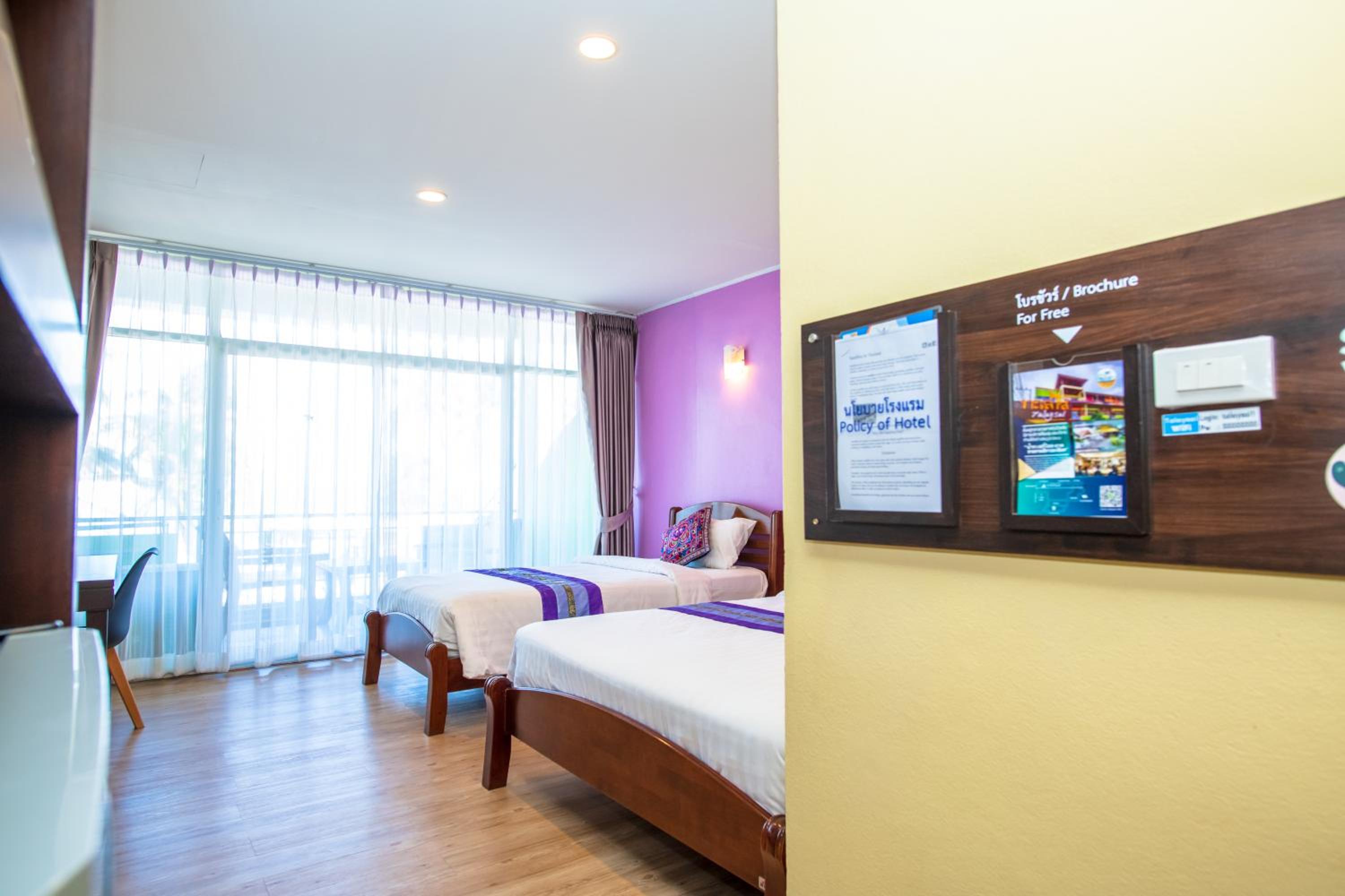 Deluxe Double or Twin Room with Sea View photo 2