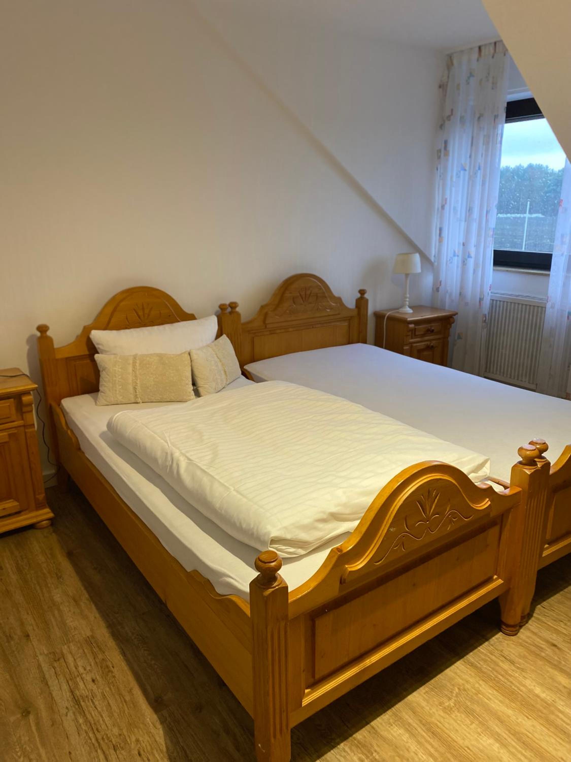 Budget Double Room - Photo 6