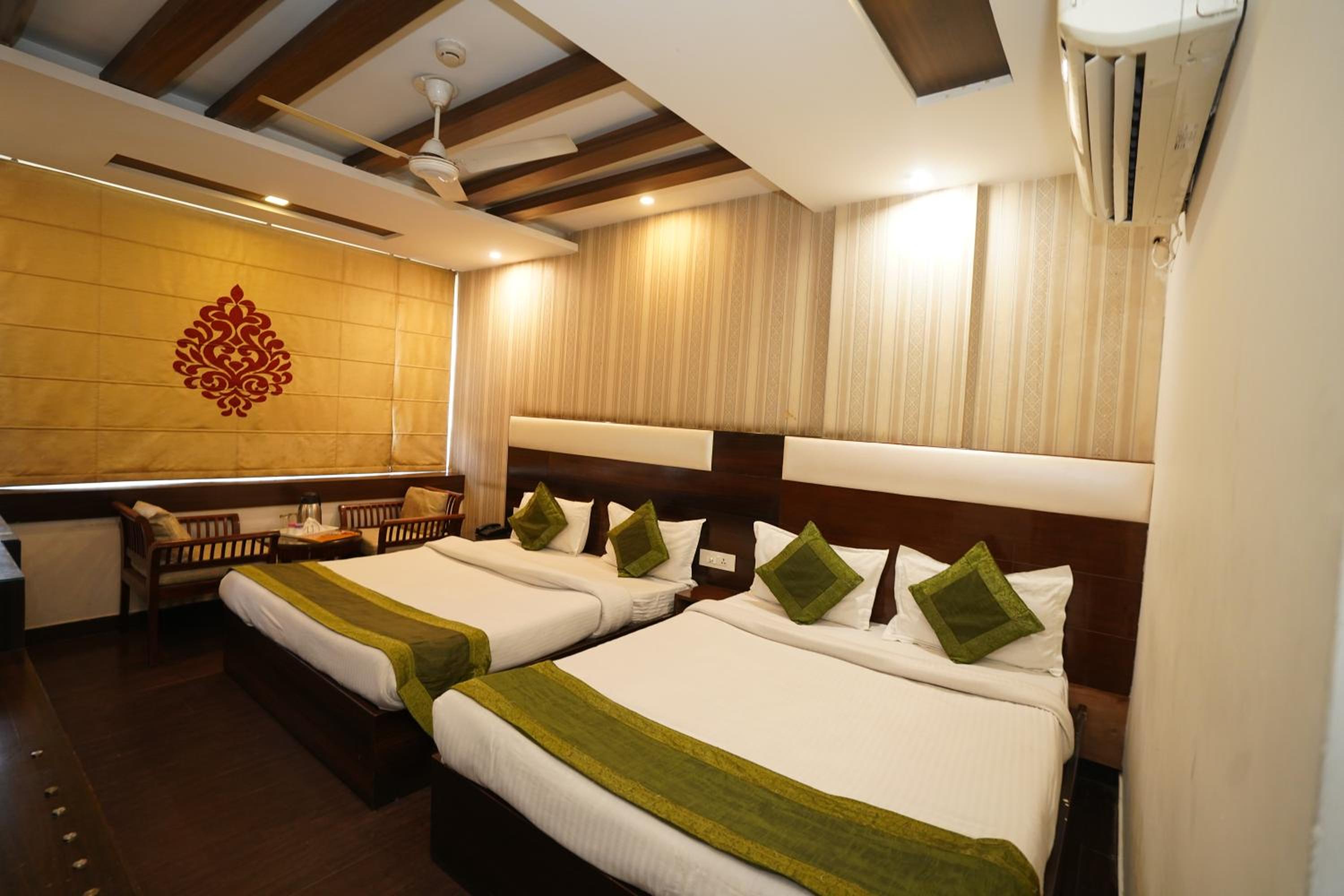 Family Room - Photo 1