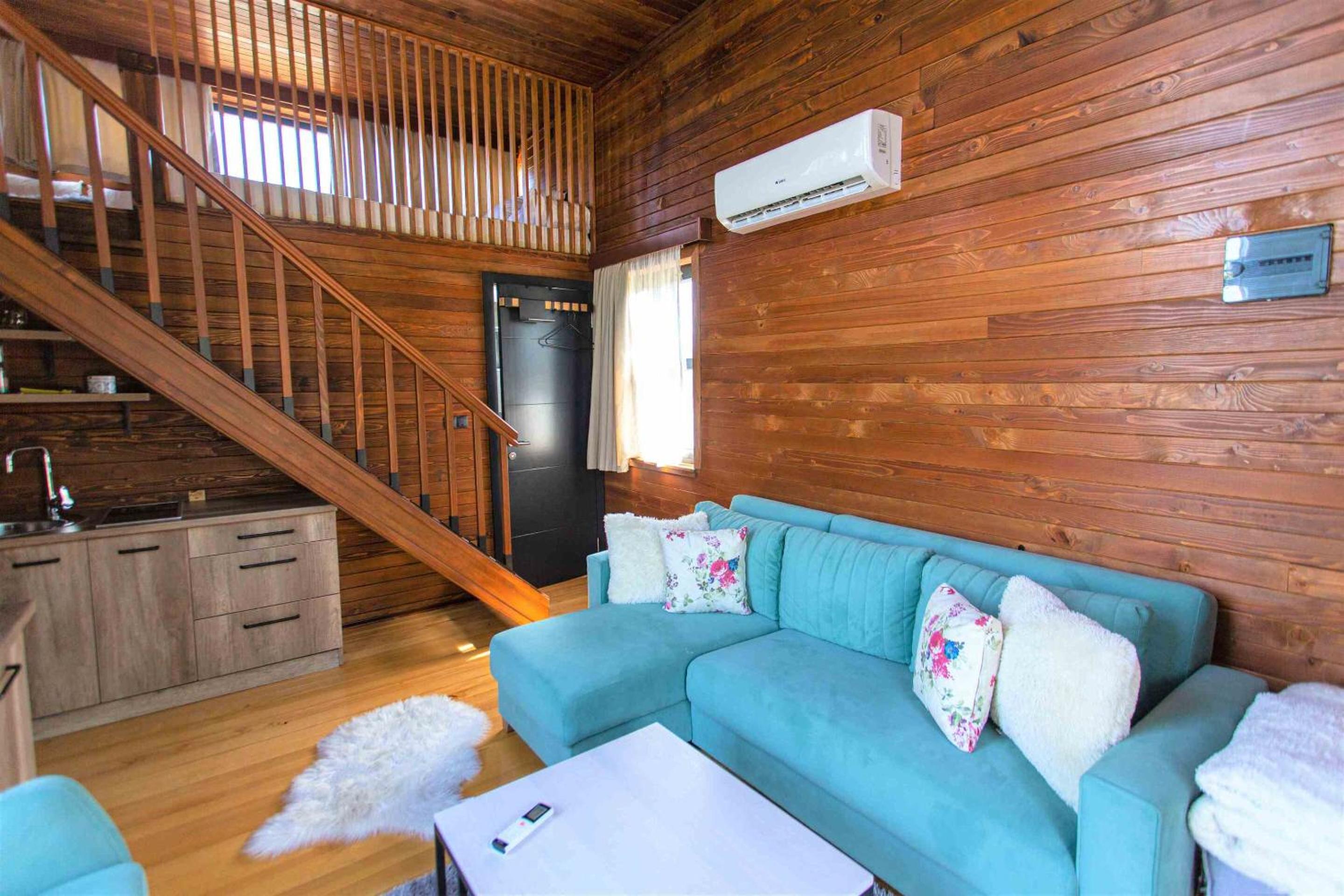 One-Bedroom House photo 1