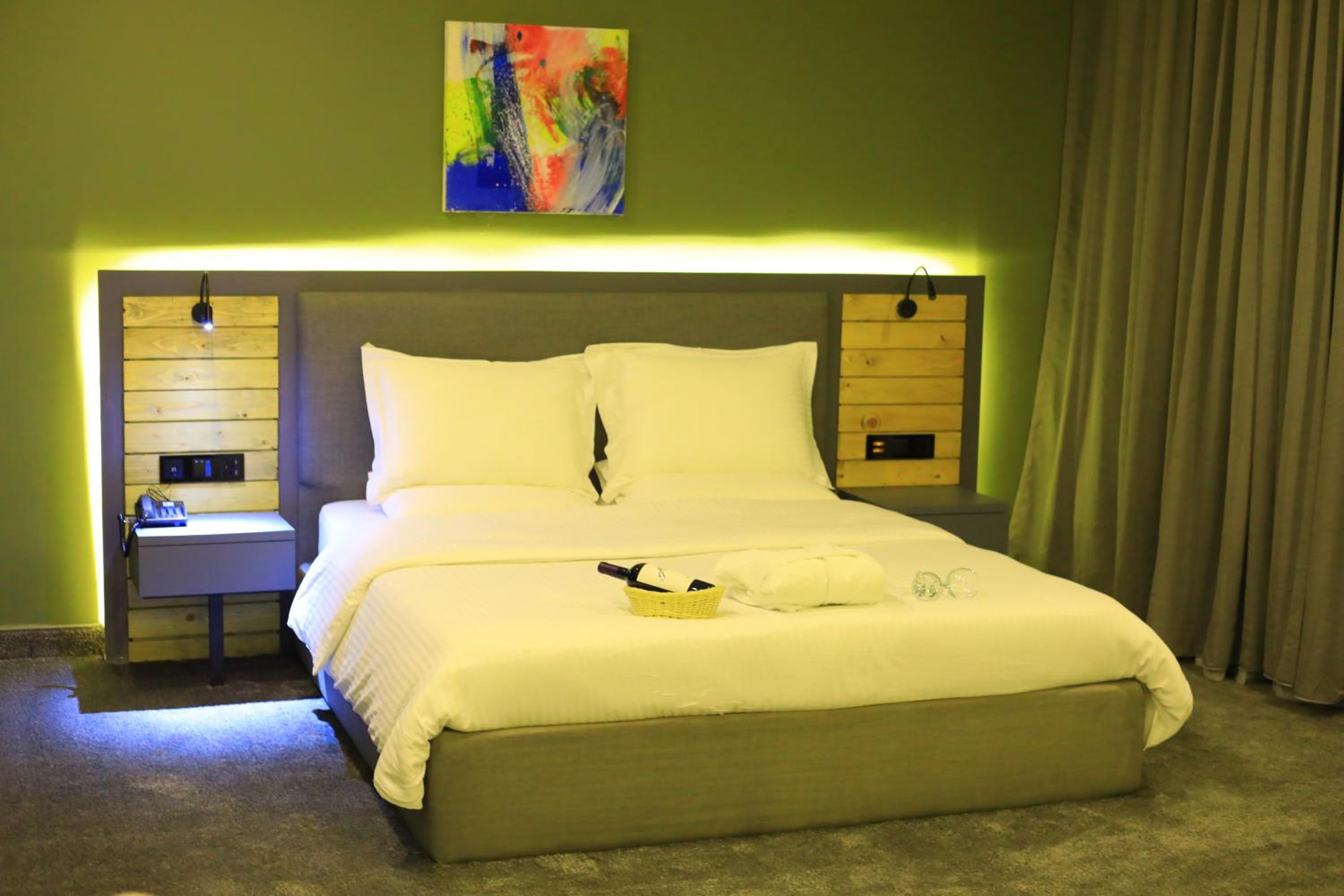 Junior Suite with Balcony photo 2