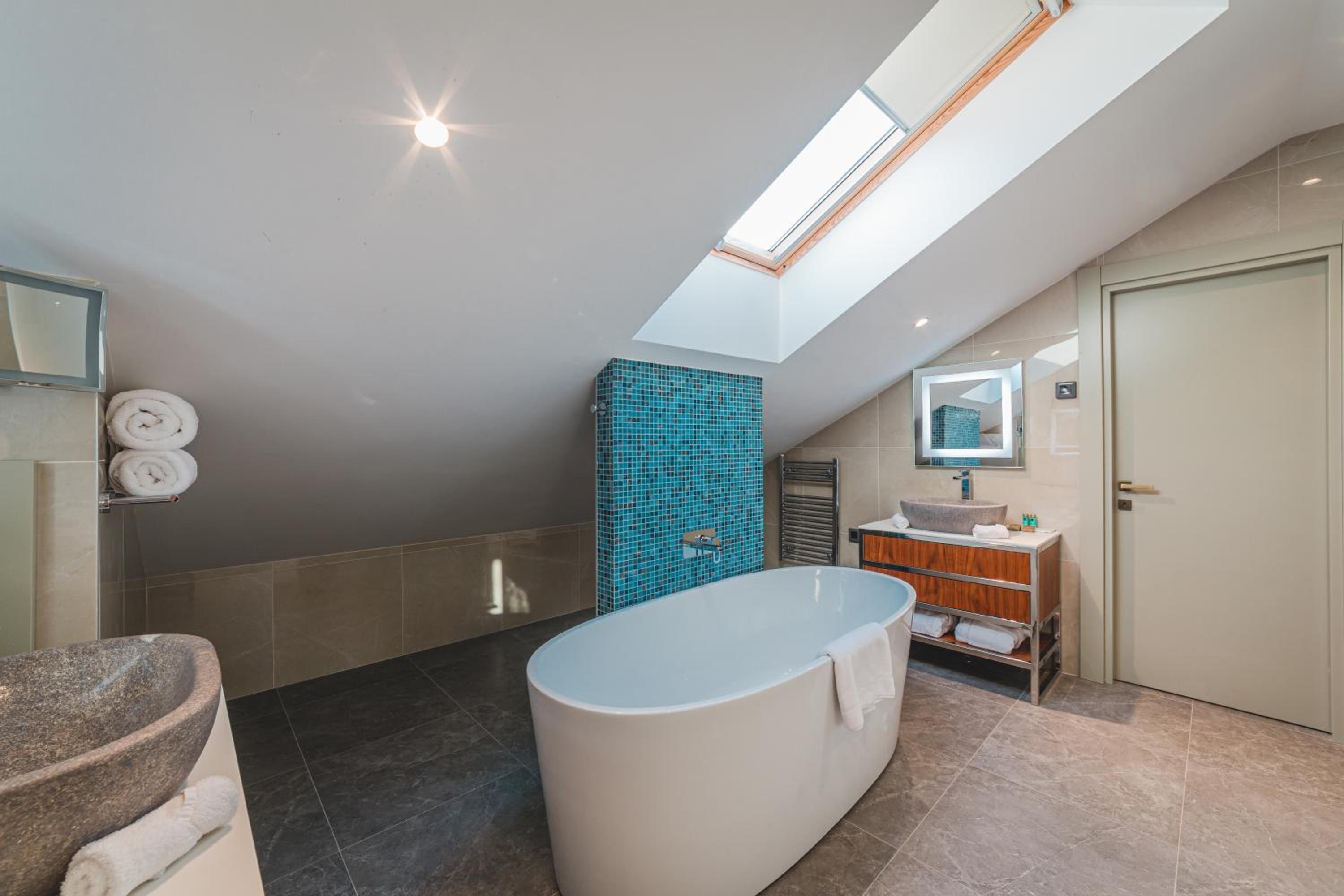 Junior Suite with Sea View - Photo 2