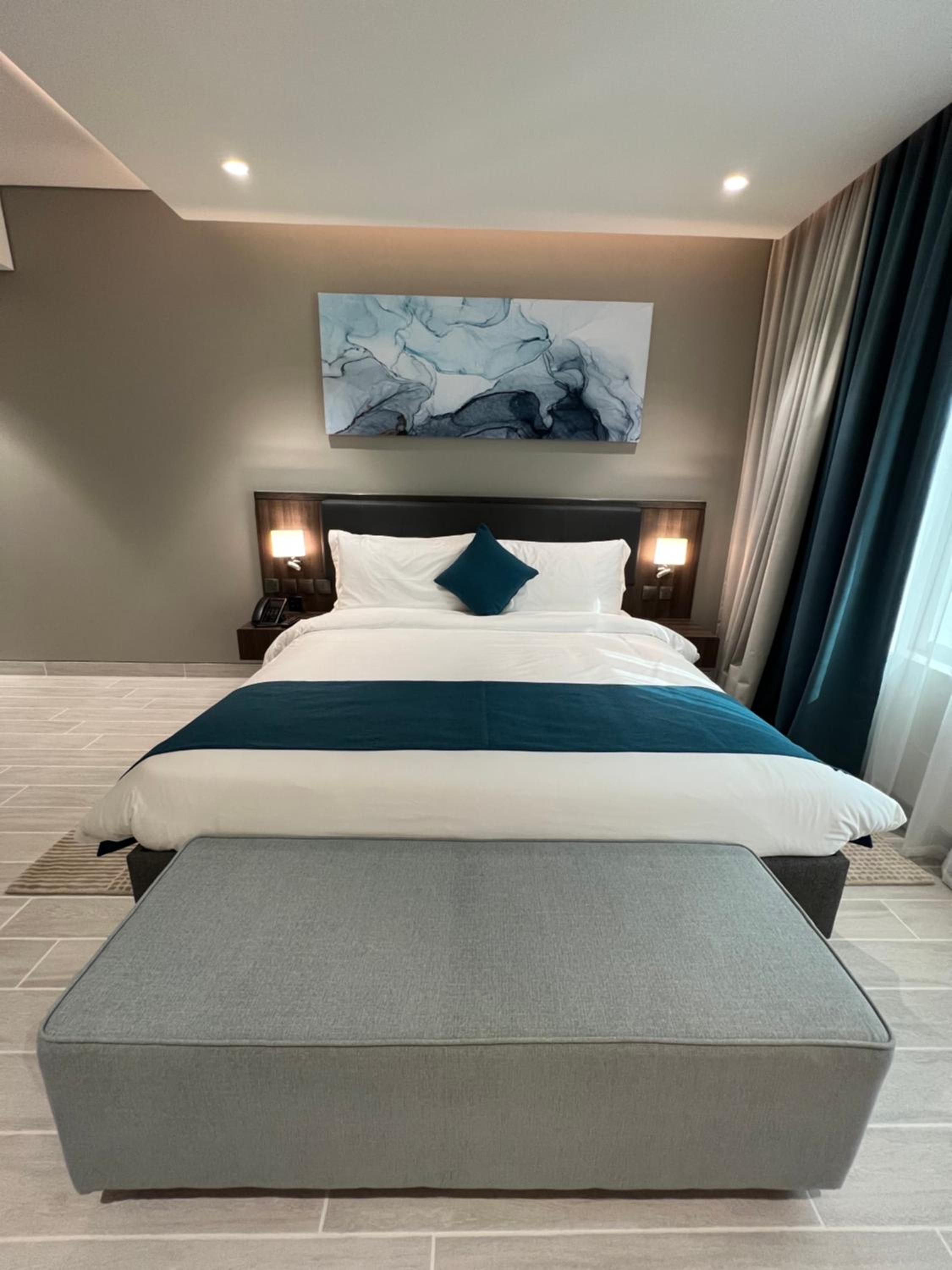 One-Bedroom Executive - Photo 1