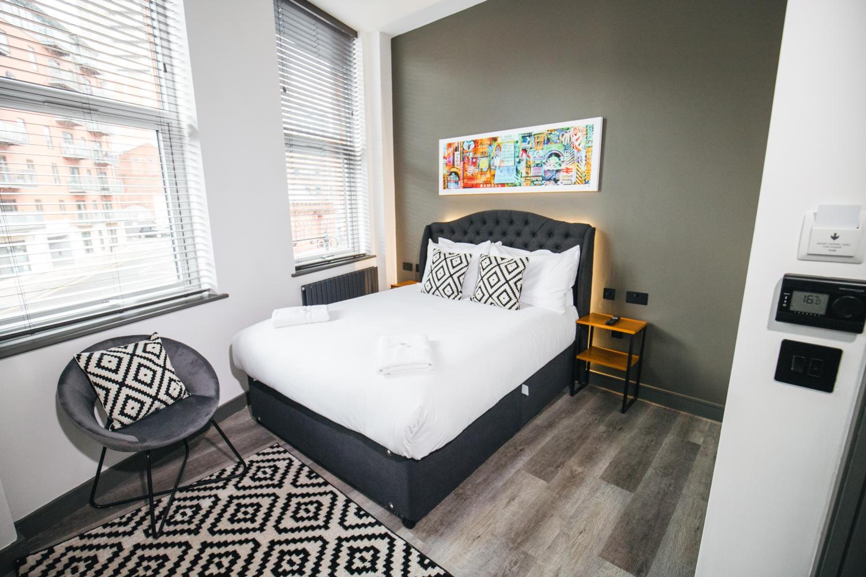Deluxe King Room photo 3