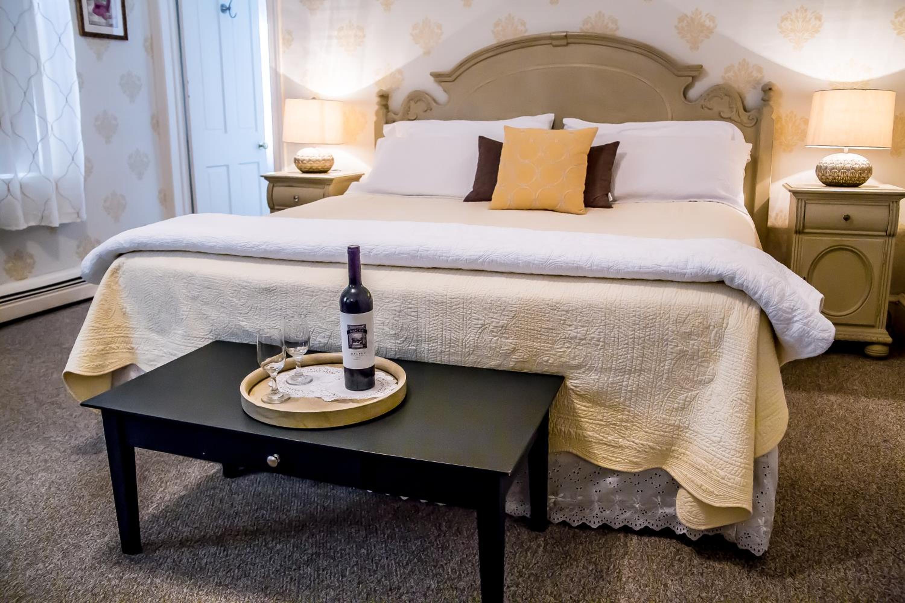 Deluxe King Room photo 3