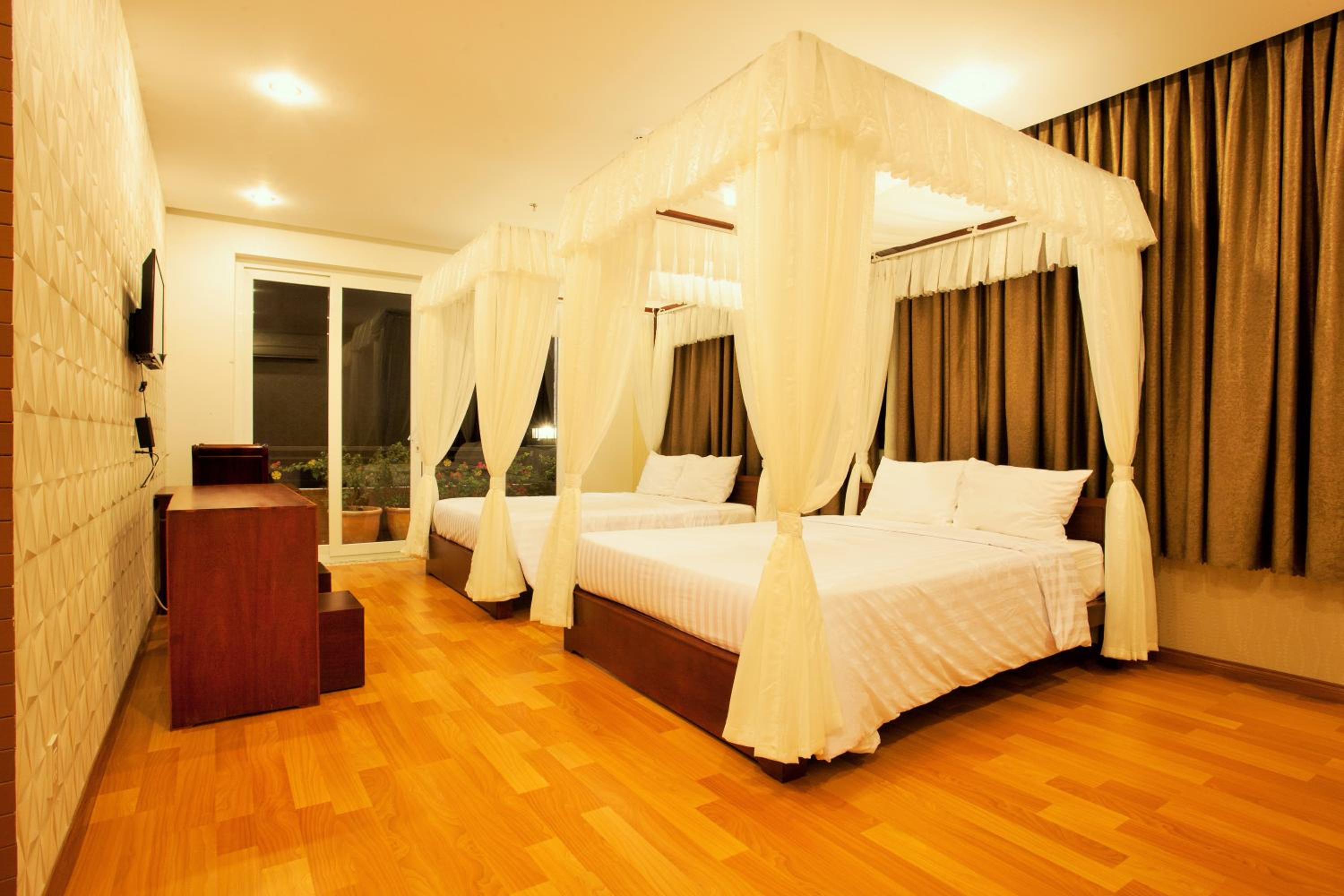 Deluxe Triple Room photo 3