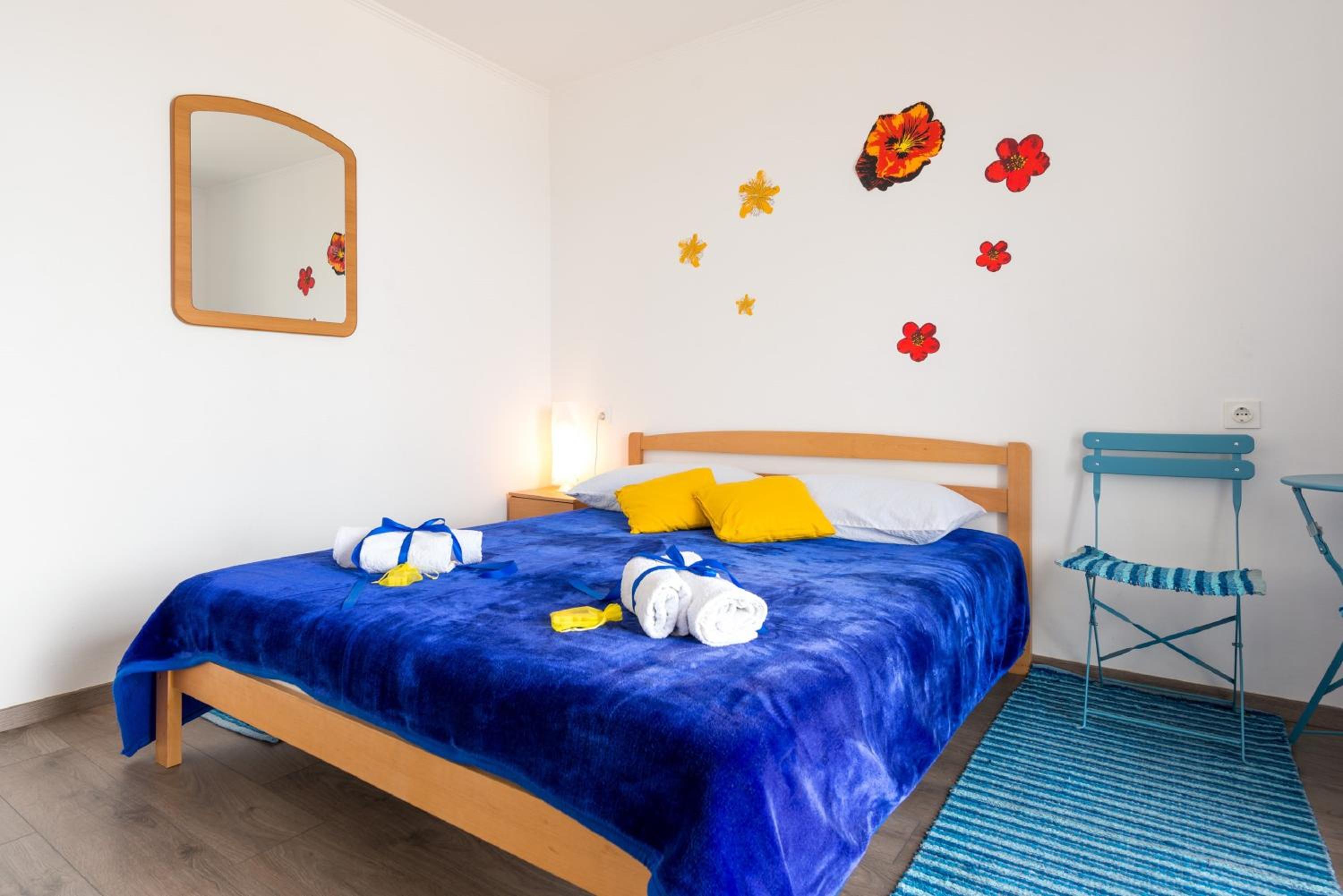 Ein-Zimmer-Wohnung mit Terrasse und Meerblick