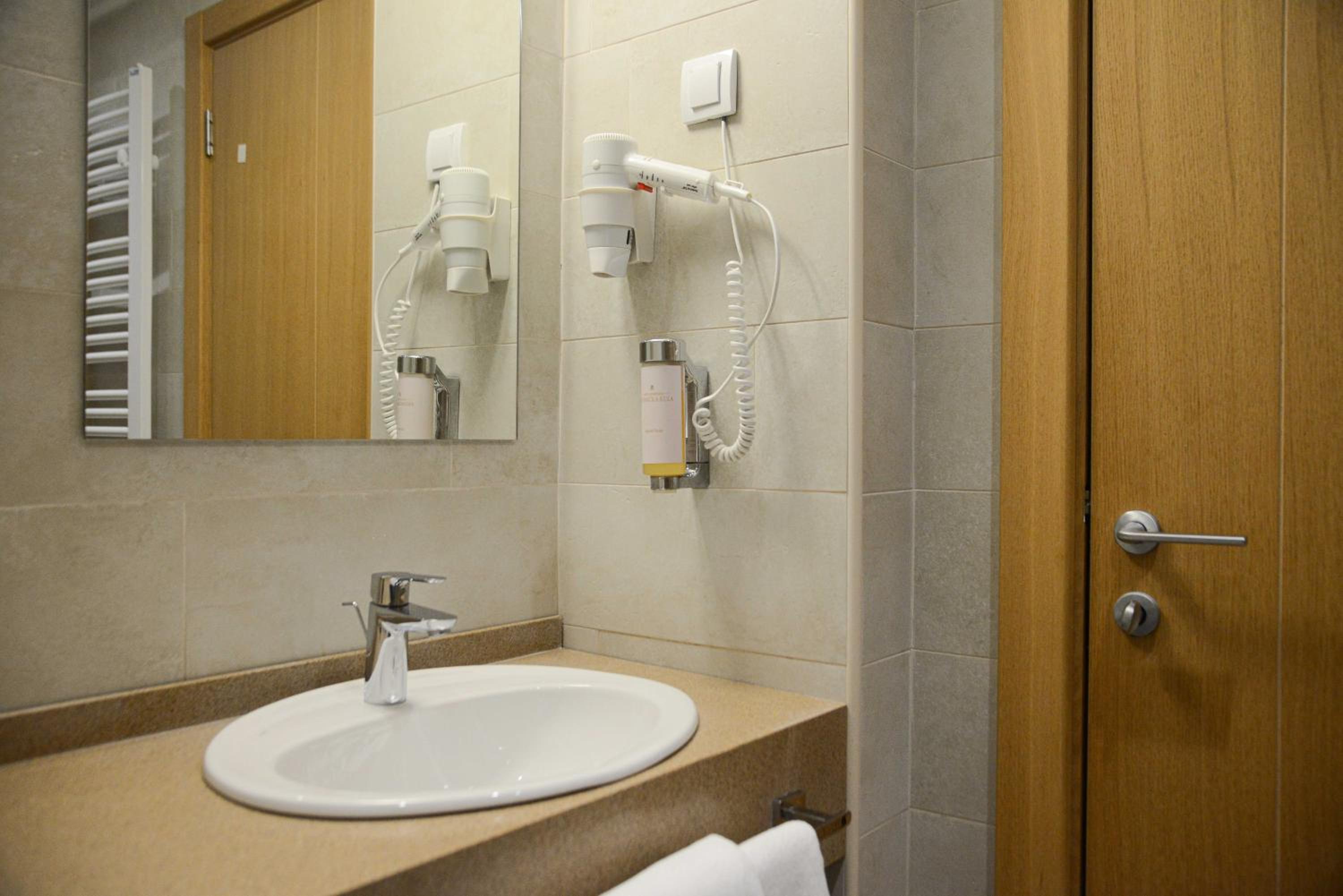 Double or Twin Room photo 2
