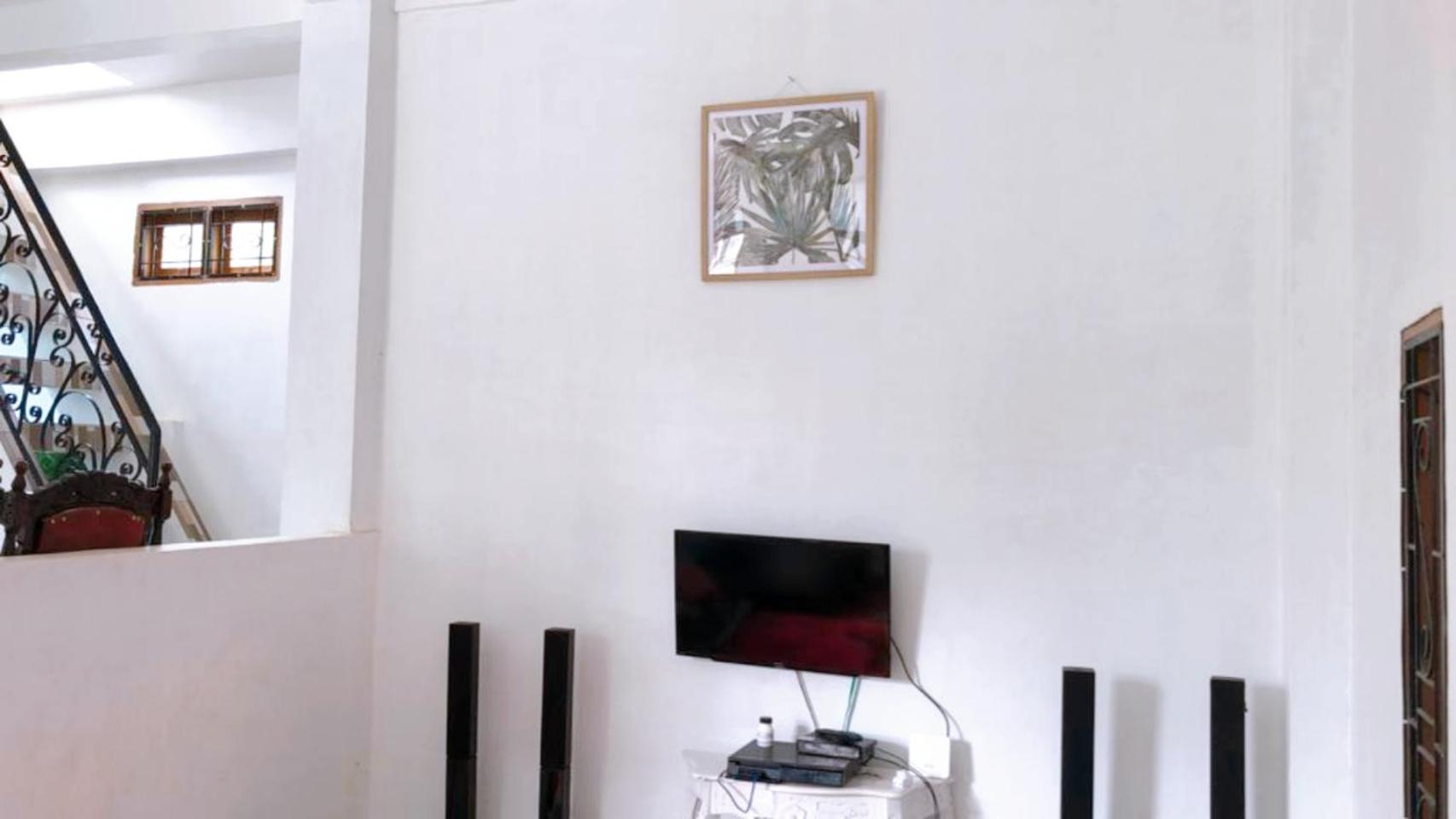 Two-Bedroom Villa - Photo 7